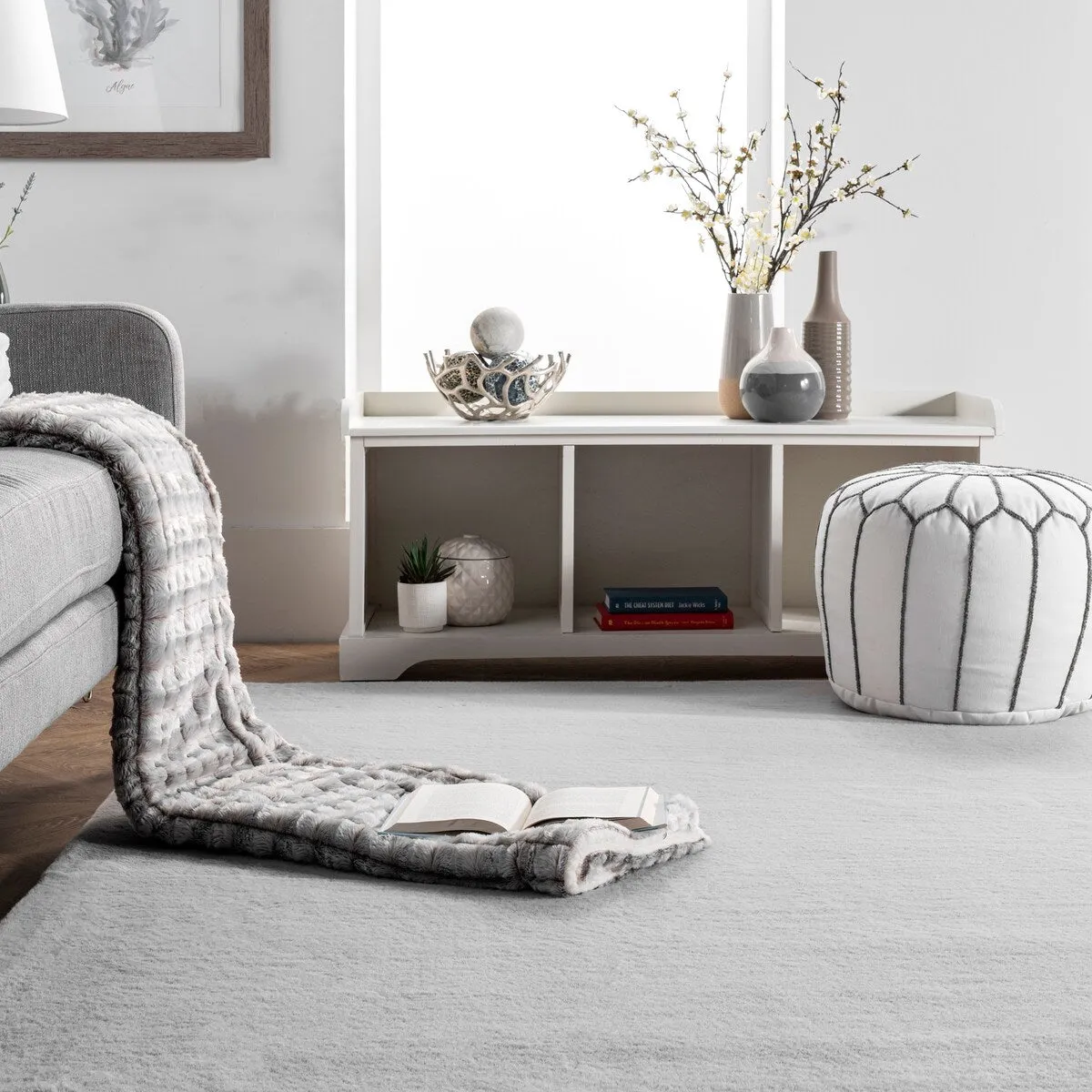 Nuloom Layne Soft Silky Faux Rabbit Fur Area Rug
