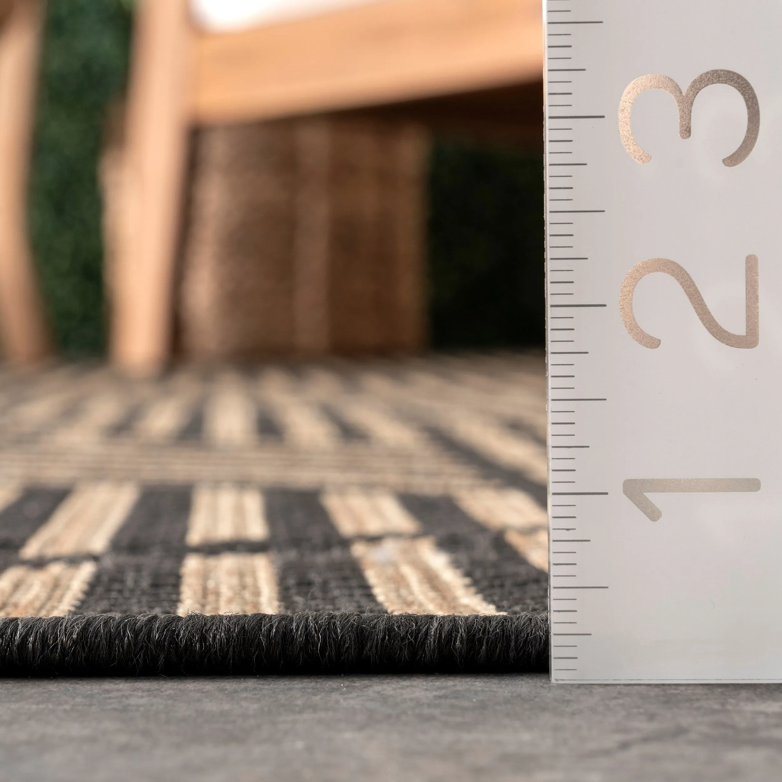 Nuloom Leona Modern Geometric Indoor/Outdoor Area Rug