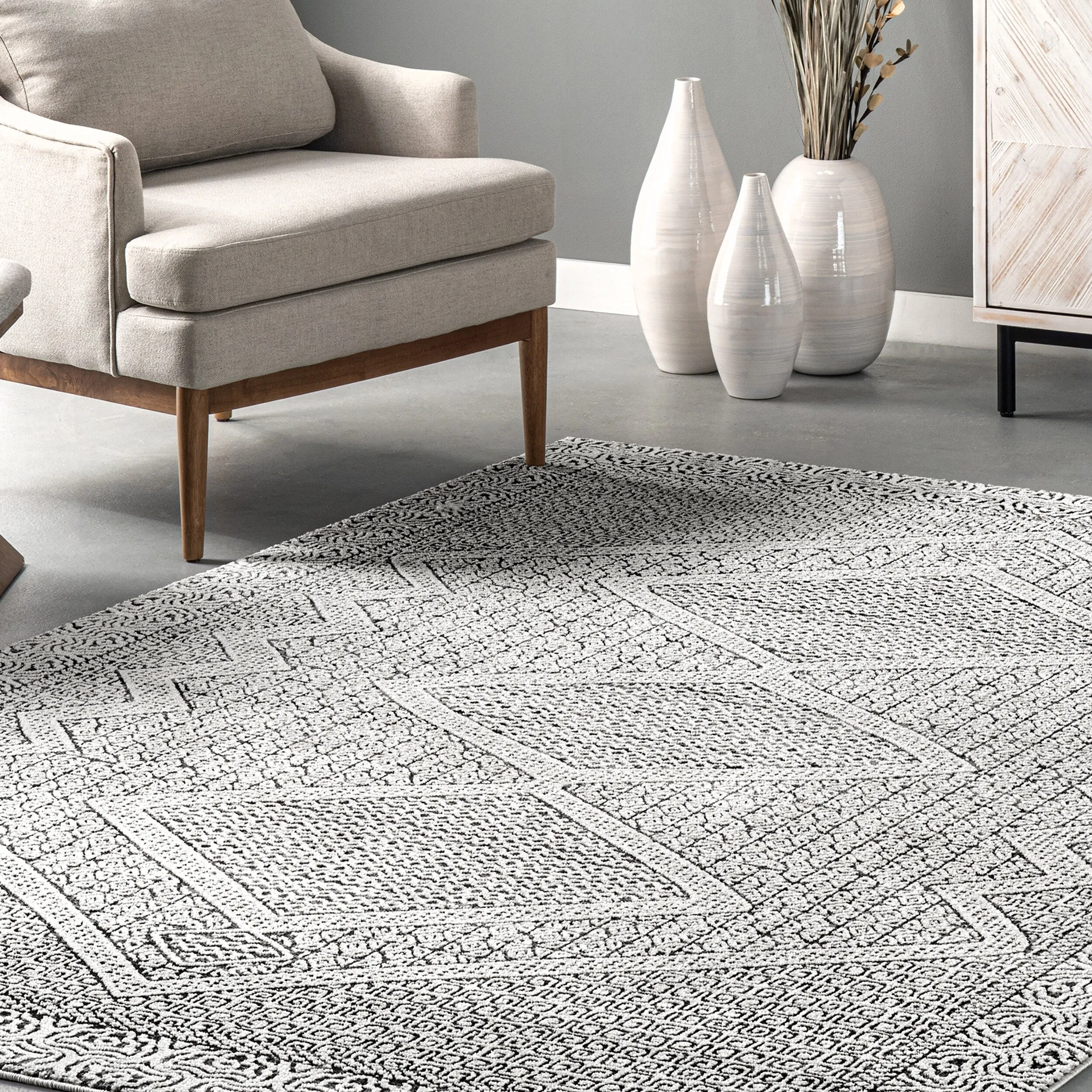 Nuloom Light Grey Aztec Print Area Rug