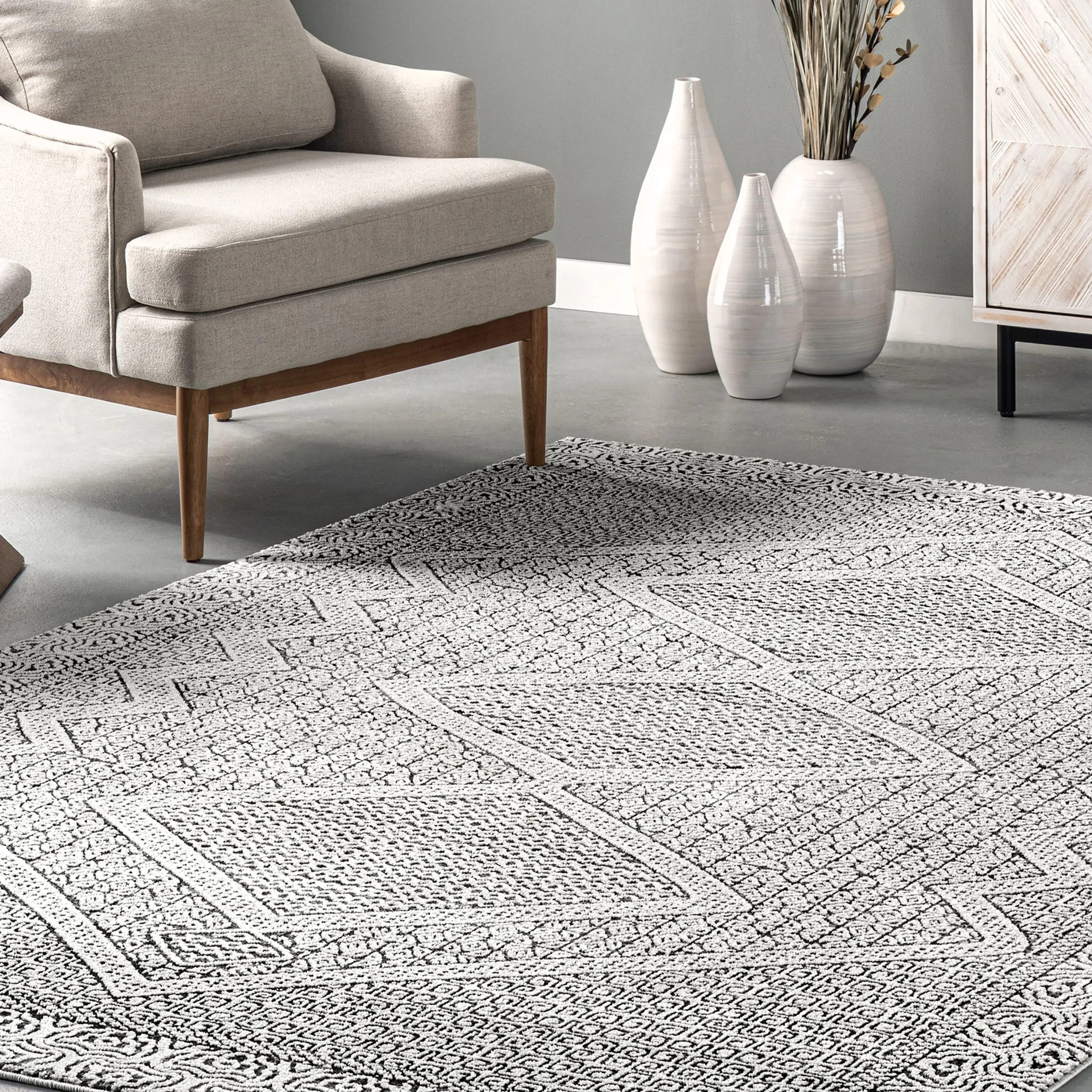 Nuloom Light Grey Aztec Print Area Rug