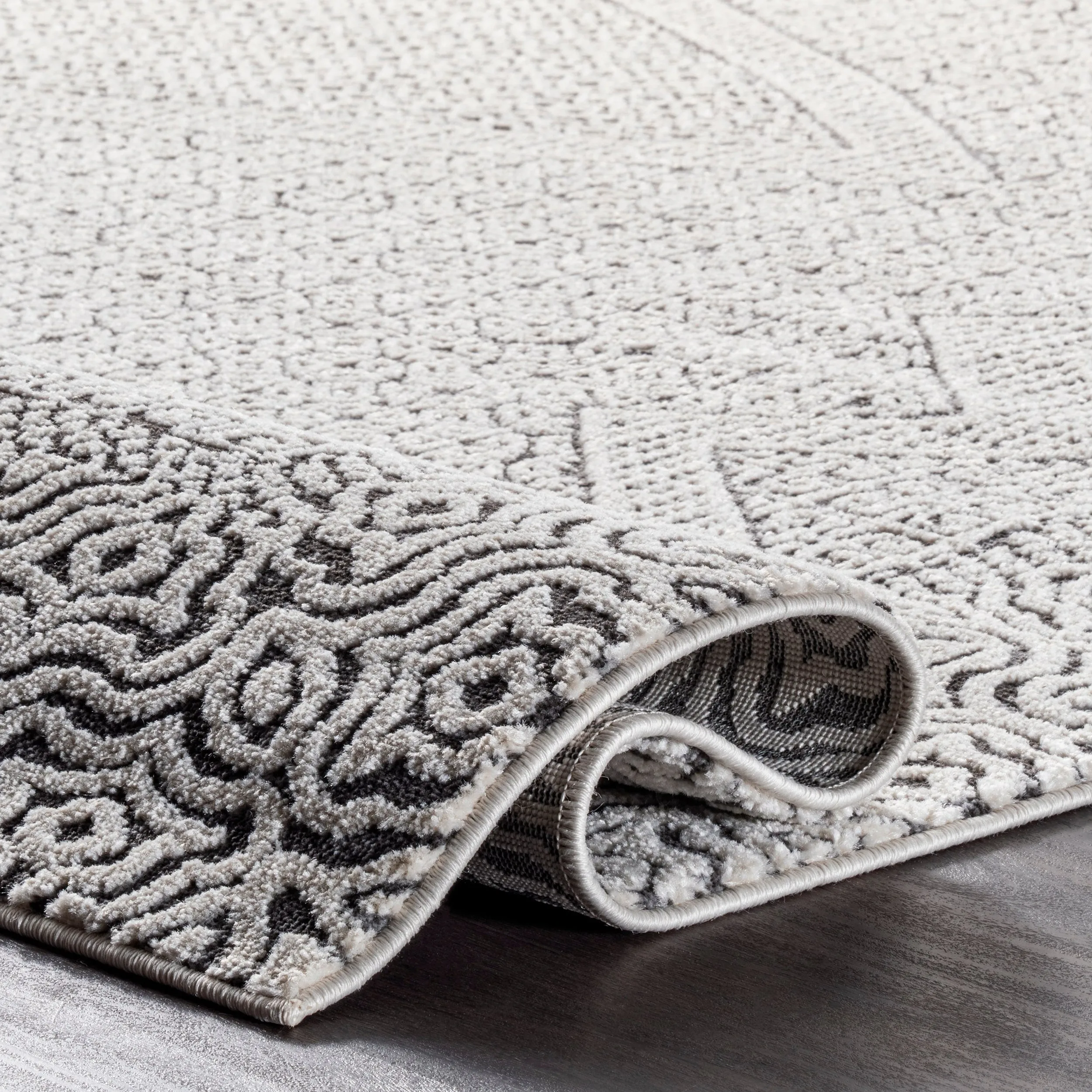 Nuloom Light Grey Aztec Print Area Rug
