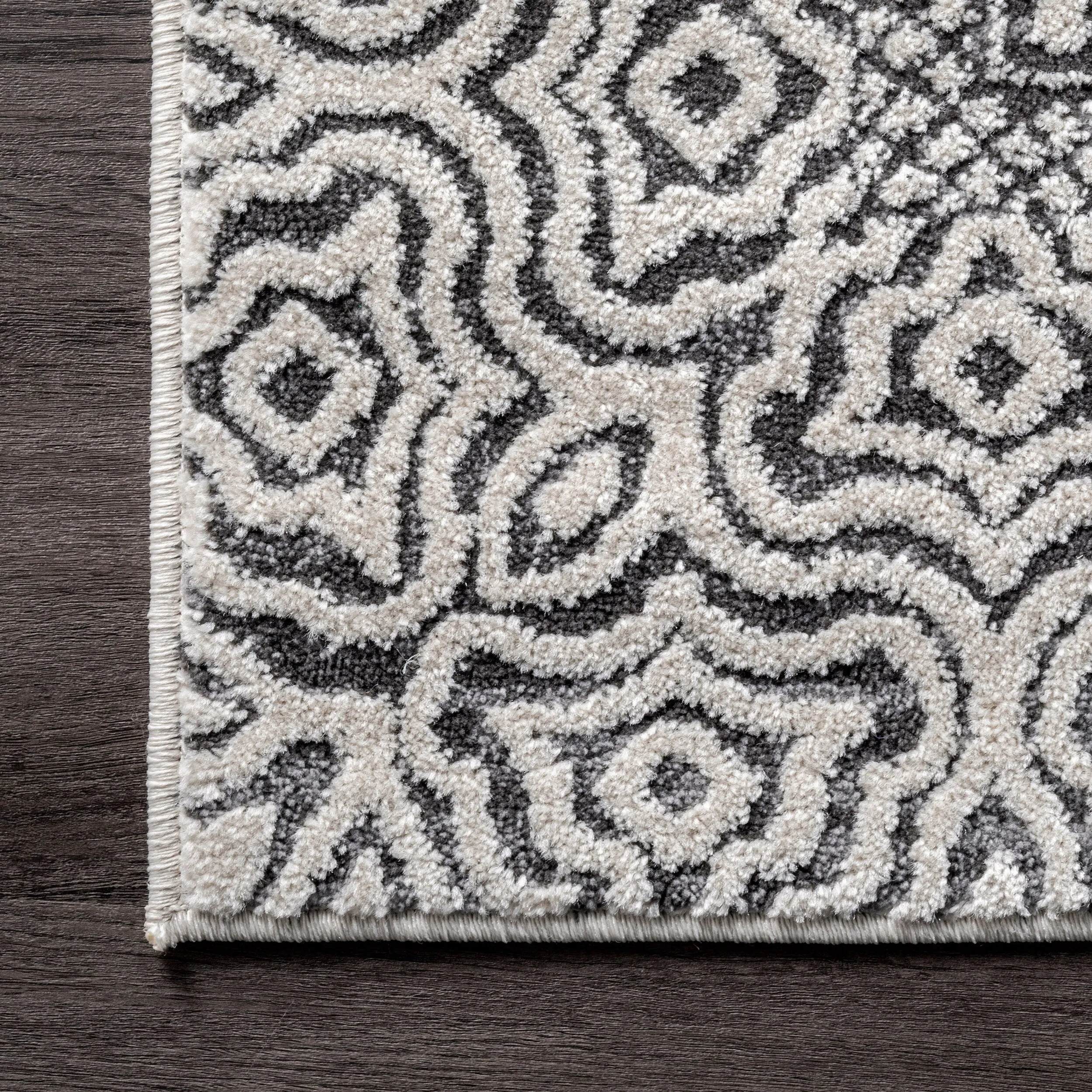 Nuloom Light Grey Aztec Print Area Rug