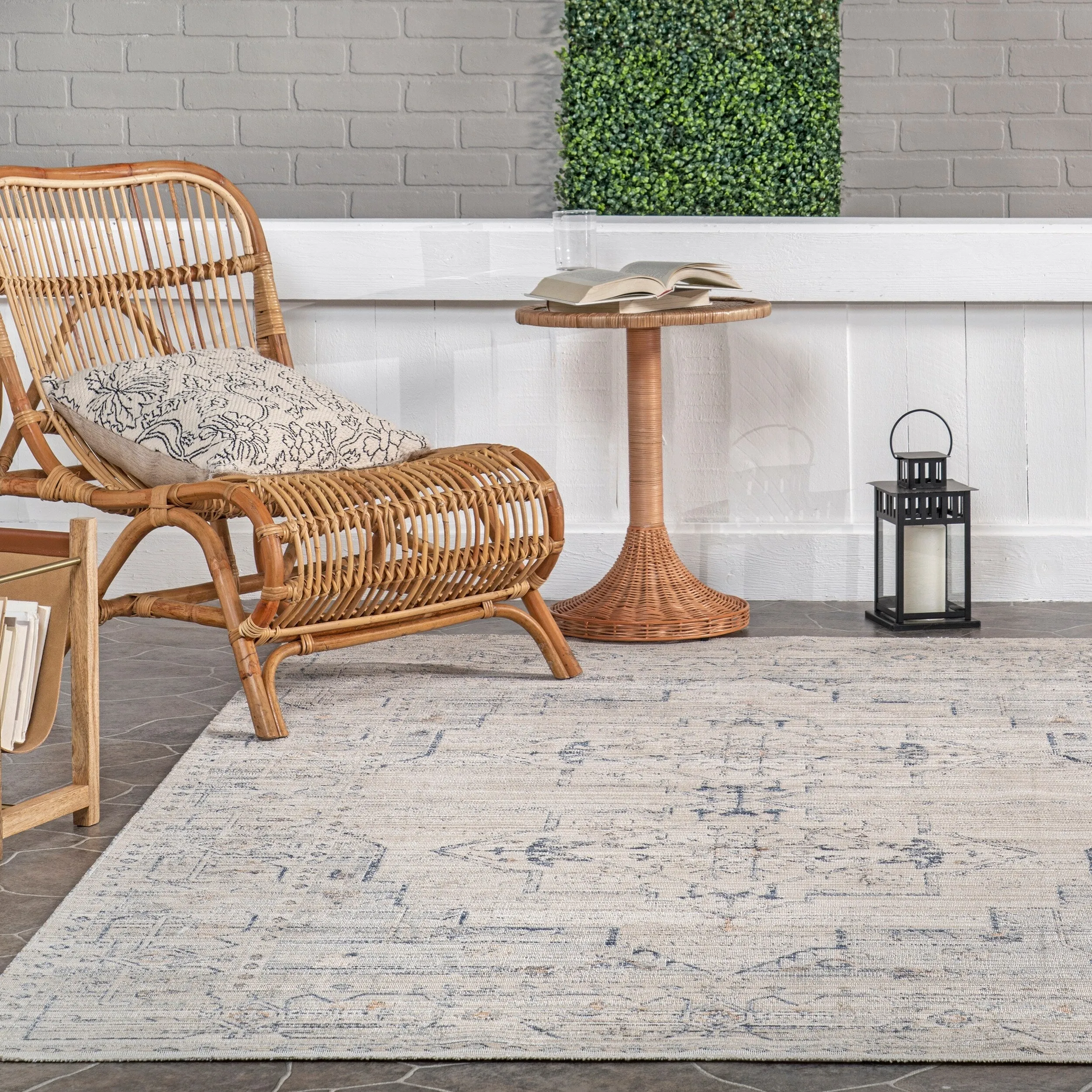 Nuloom Lolita Faded Machine Washable Indoor/Outdoor Area Rug