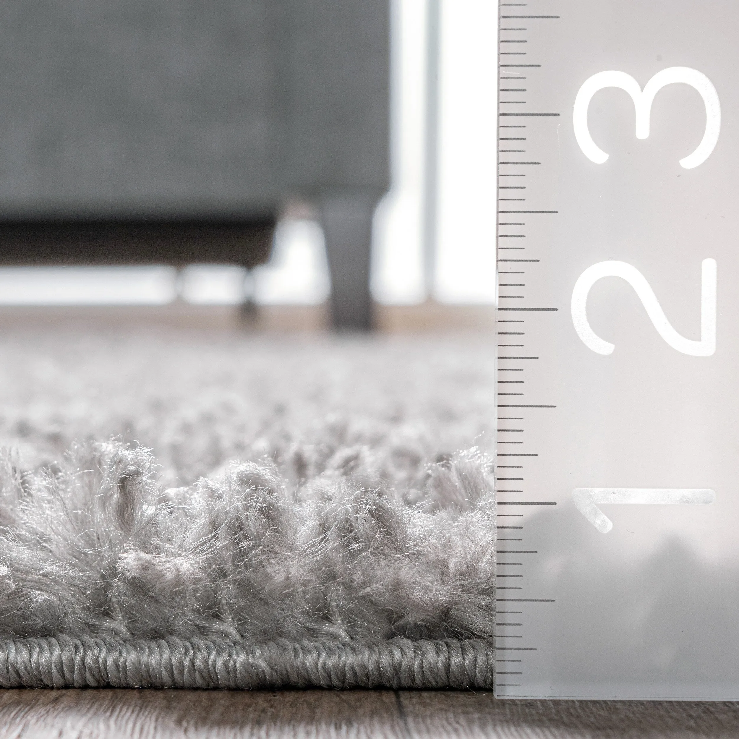 Nuloom Neva Modern Tasseled Shag Area Rug