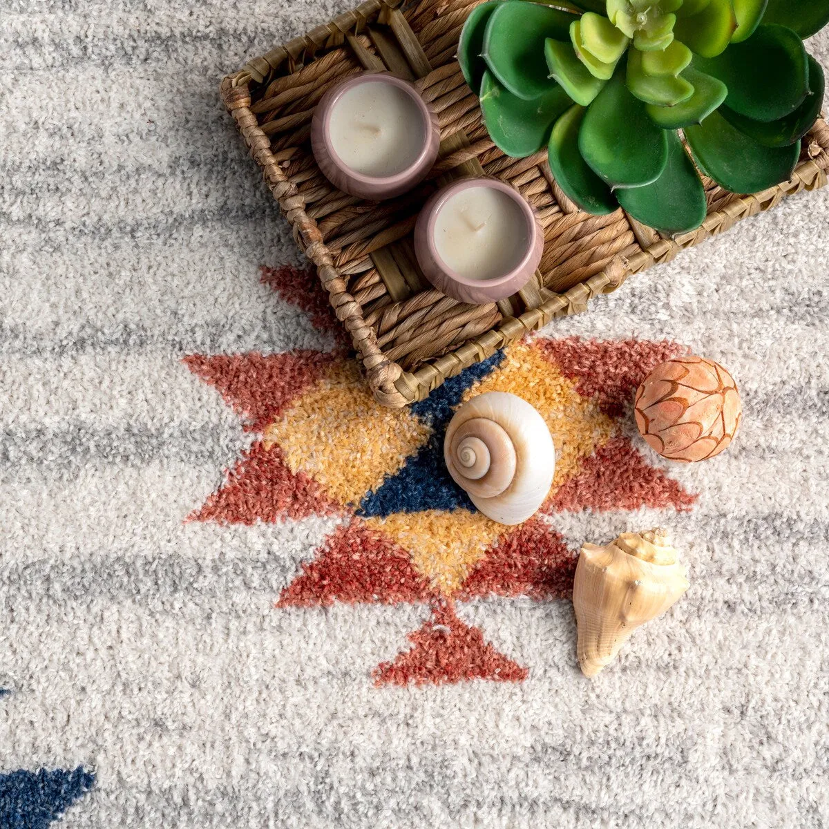 Nuloom Nina Aztec Area Rug