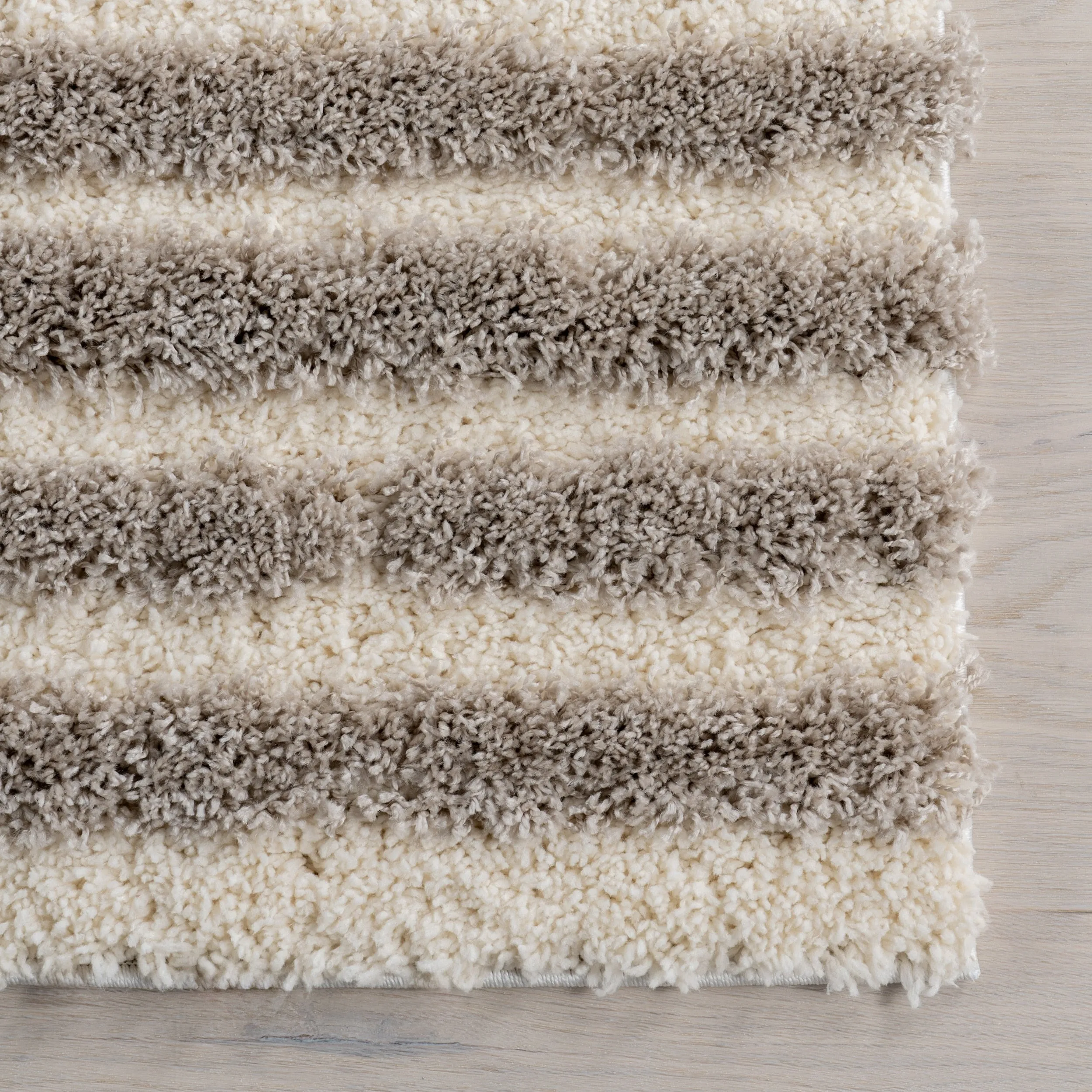 Nuloom Rose Modern Geometric Shag Area Rug