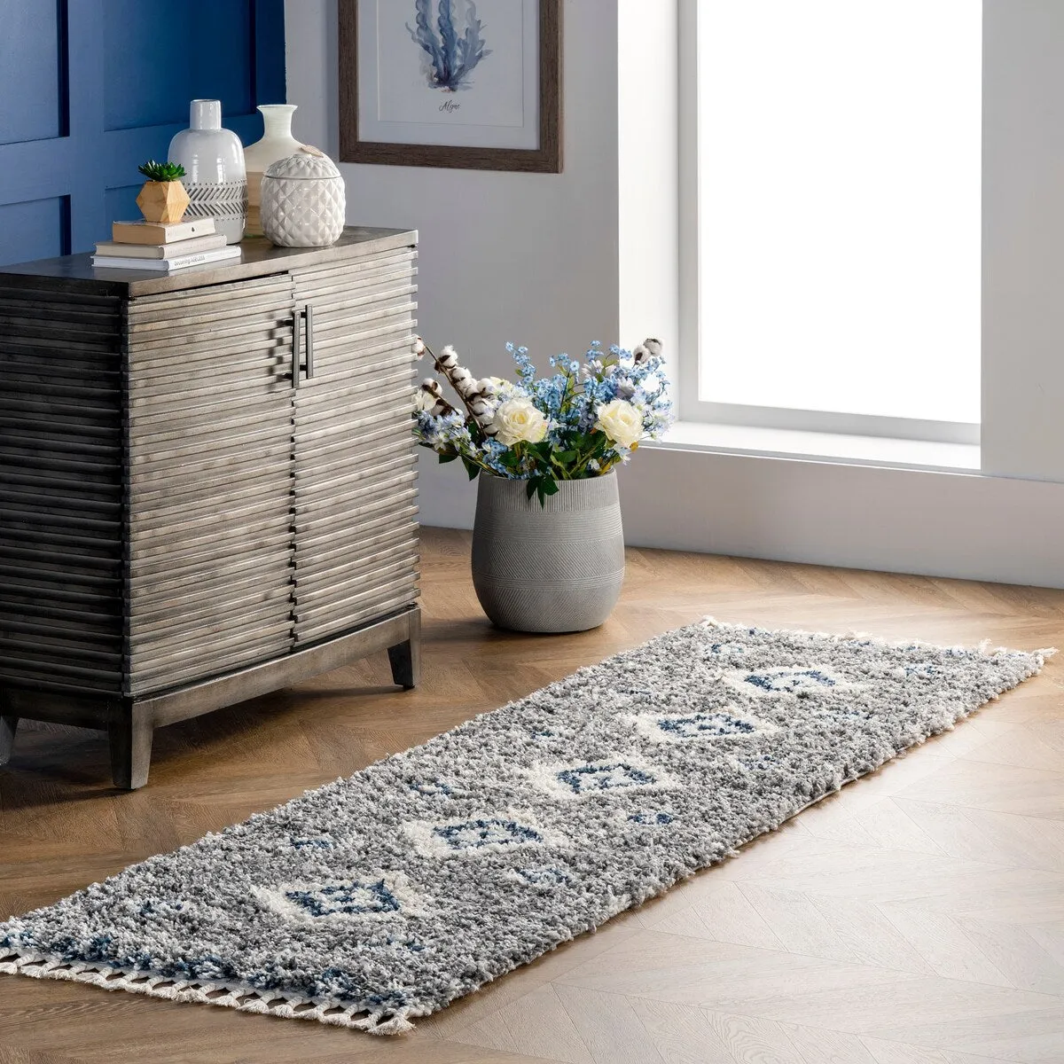 Nuloom Transitional Geometric Matia Totem Trellis Tassel Shag Area Rug