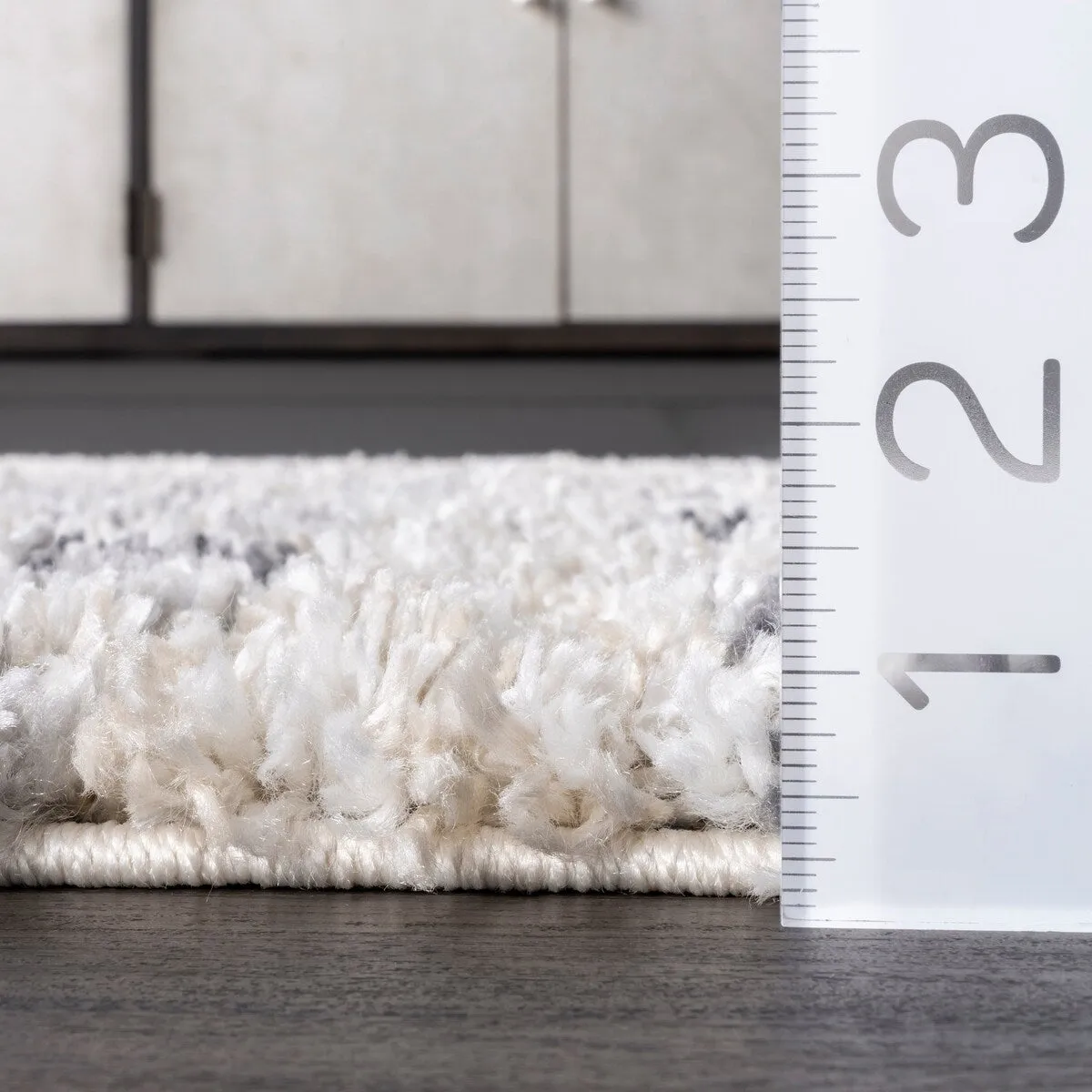 Nuloom Transitional Kristi Shag Area Rug