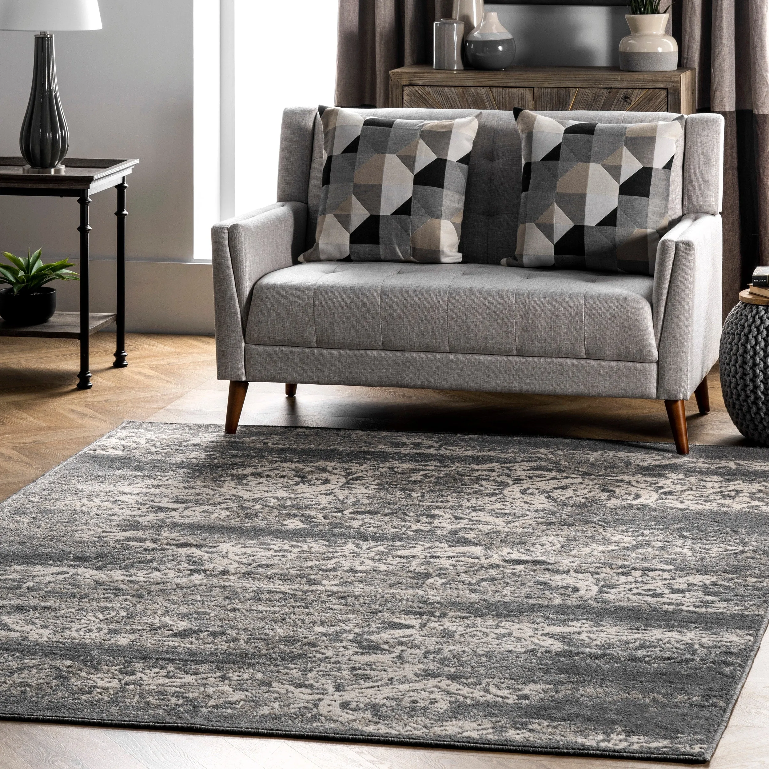 Nuloom Transitional Vintage Floral Marlow Area Rug