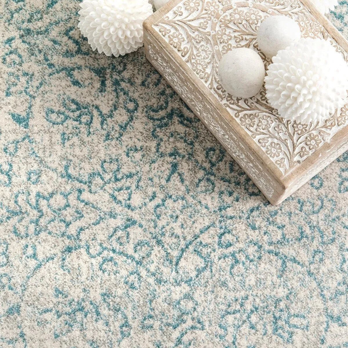 Nuloom Vintage Medieval Floral Area Rug