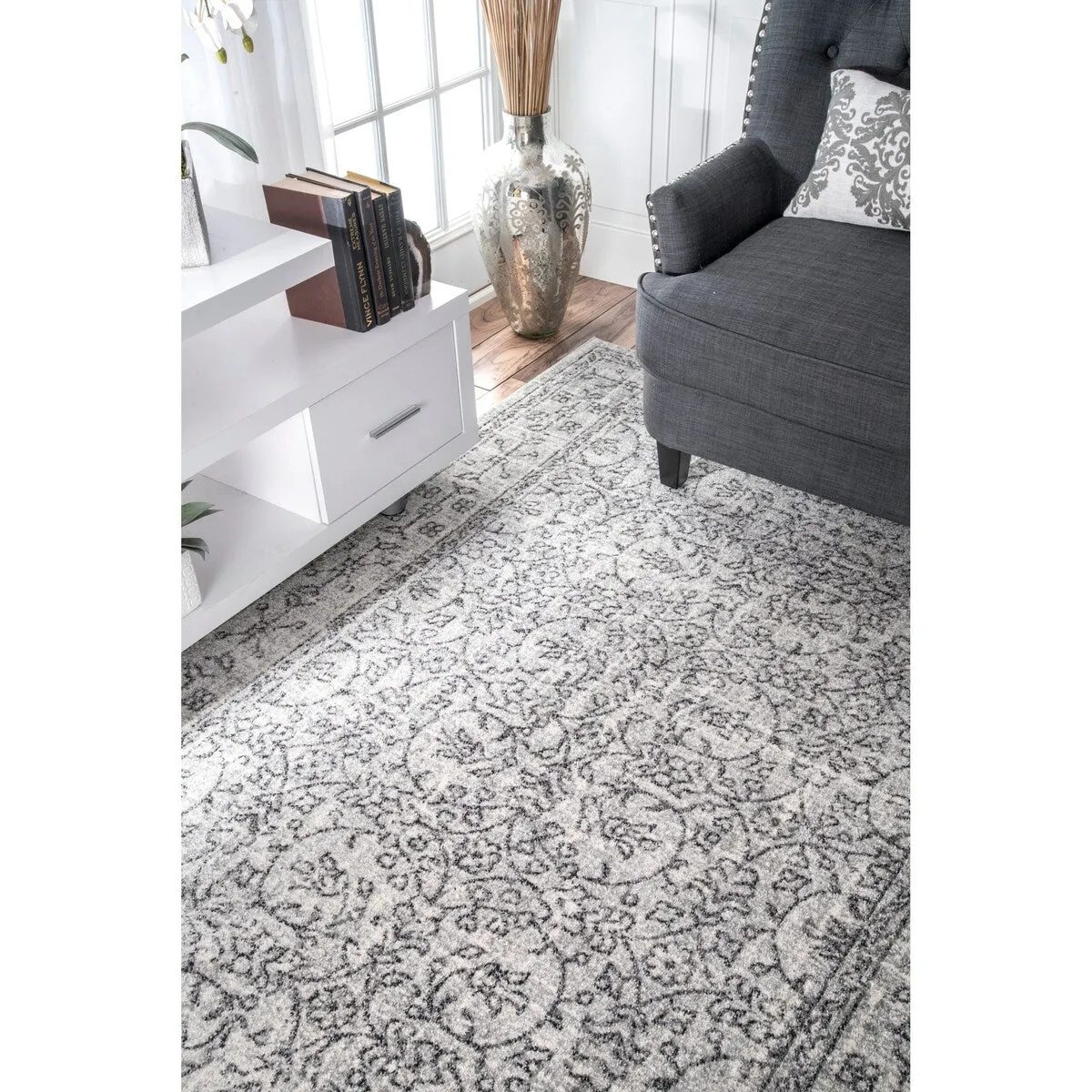 Nuloom Vintage Medieval Floral Area Rug