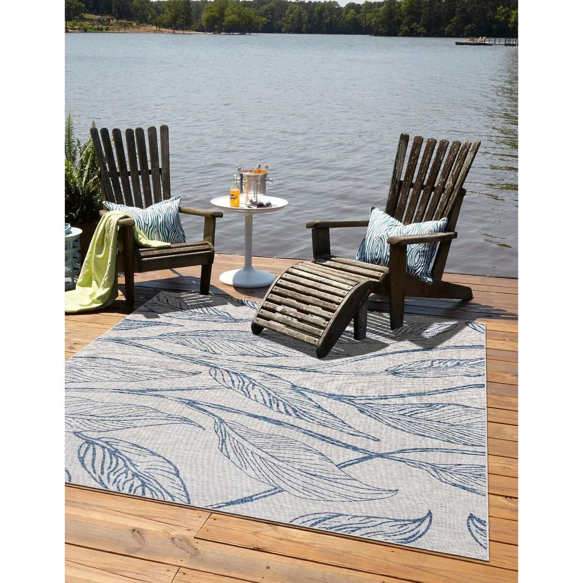 Outdoor Turgh Collection Area Rug