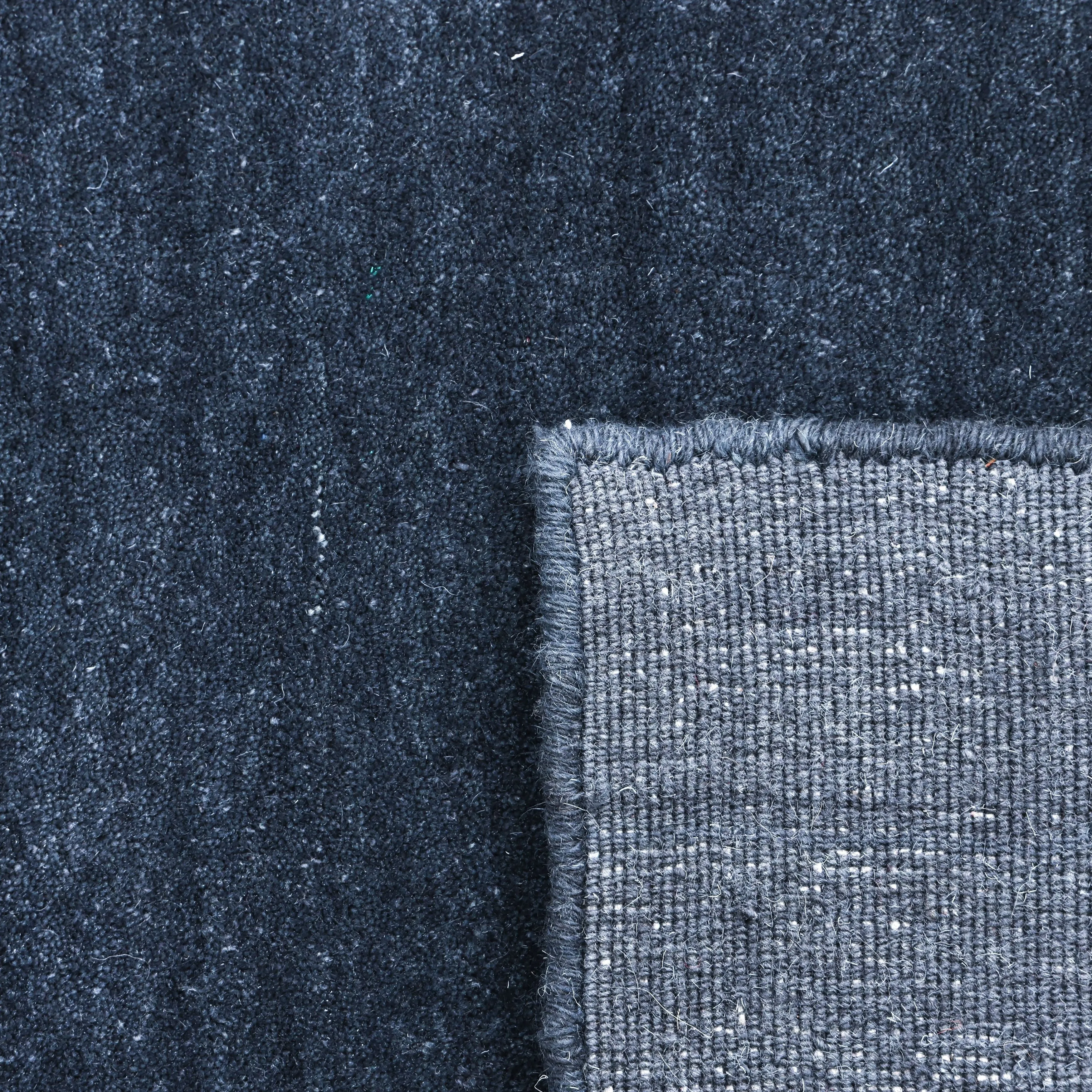 Overton Handmade Modern Contemporary Solid Area Rug