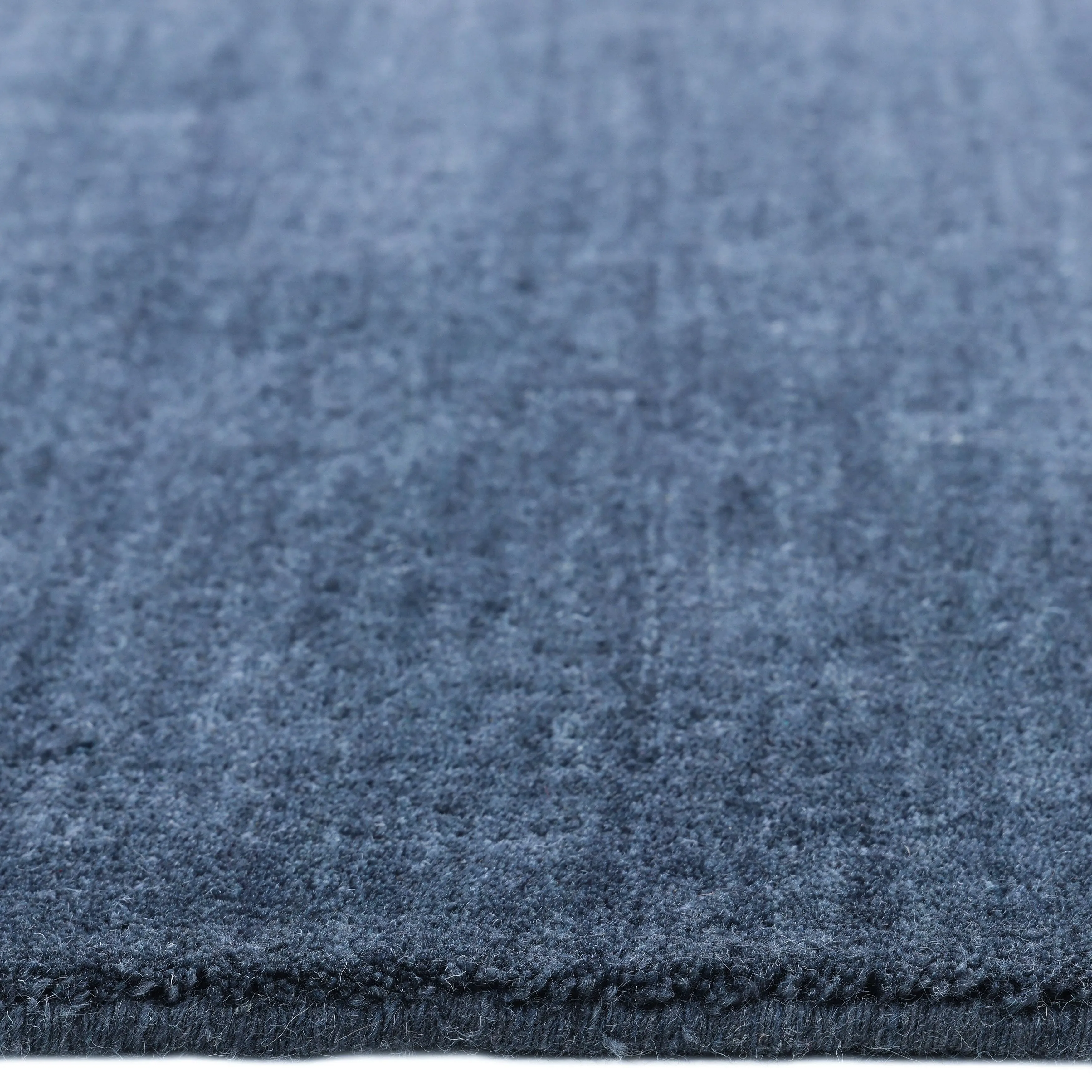 Overton Handmade Modern Contemporary Solid Area Rug