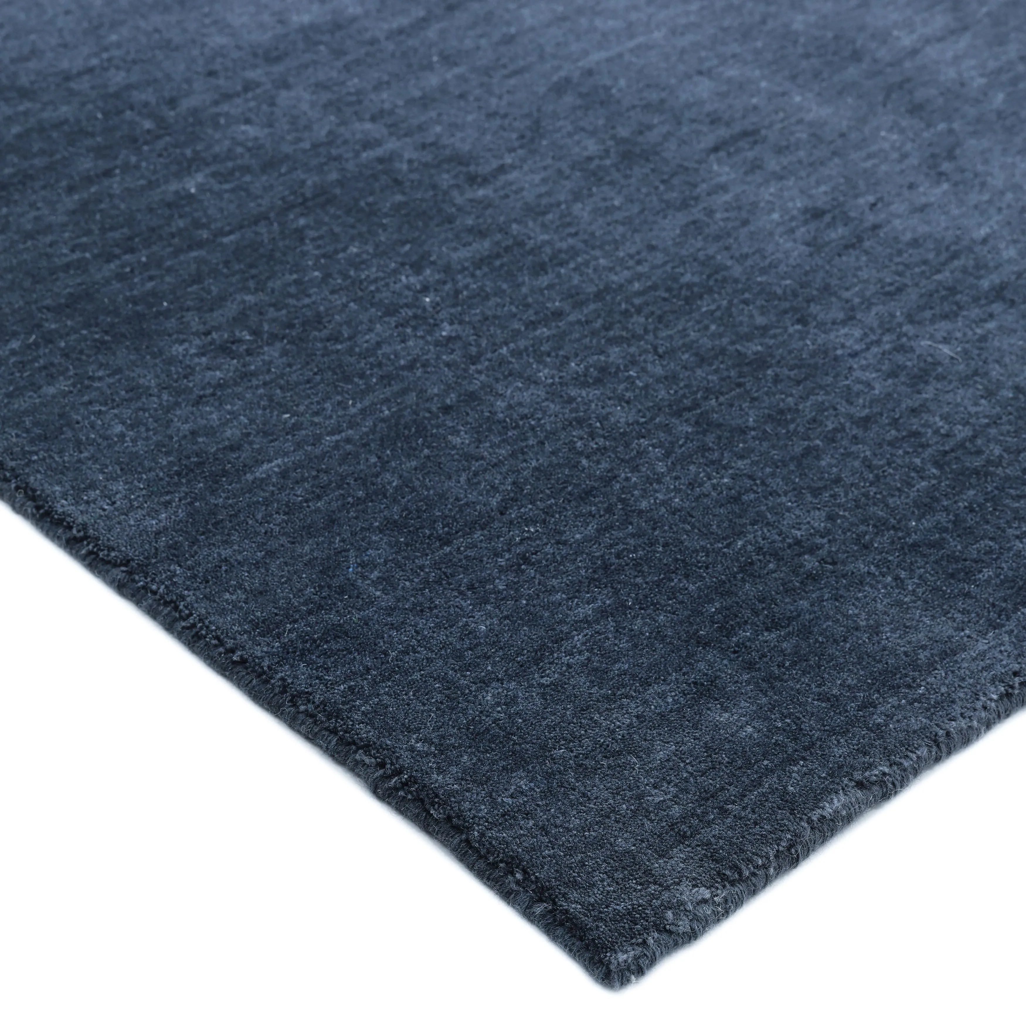 Overton Handmade Modern Contemporary Solid Area Rug