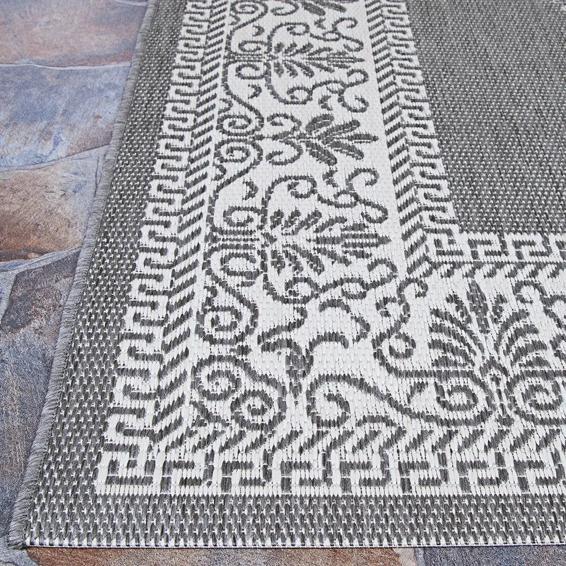 Pergola Emblem Indoor/ Outdoor Area Rug
