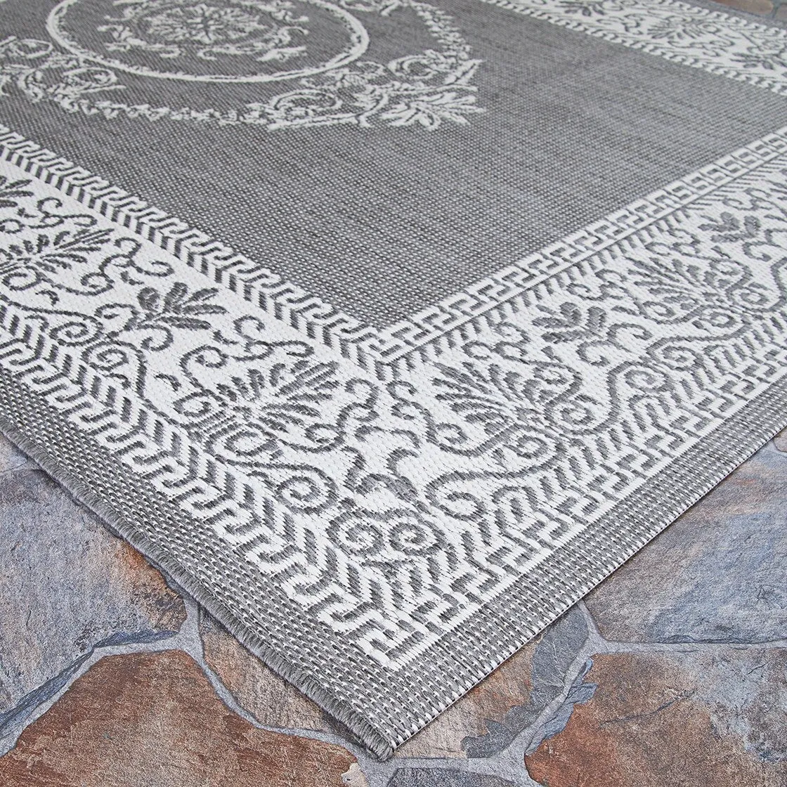 Pergola Emblem Indoor/ Outdoor Area Rug
