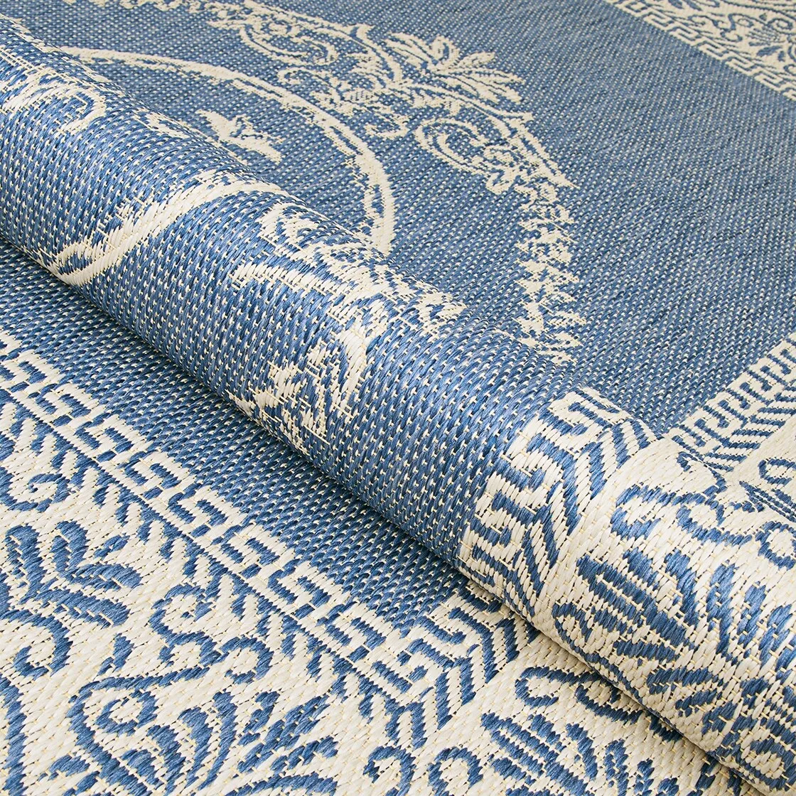 Pergola Emblem Indoor/ Outdoor Area Rug