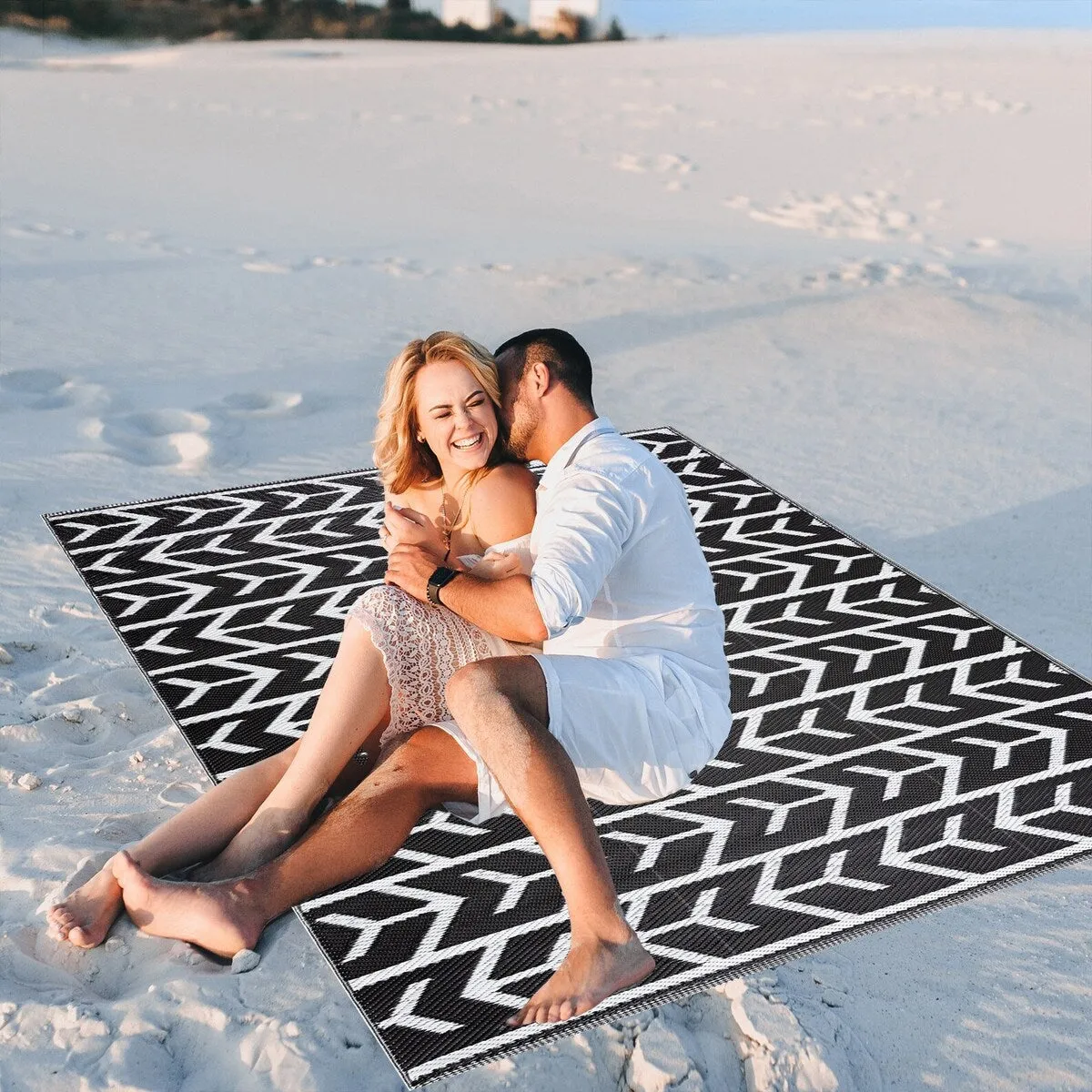Playa Rug Outdoor Recycled Reversible Plastic Folded Mat/Rug Amsterdam Collection Lightweight & Weather. Water and UV Resistant