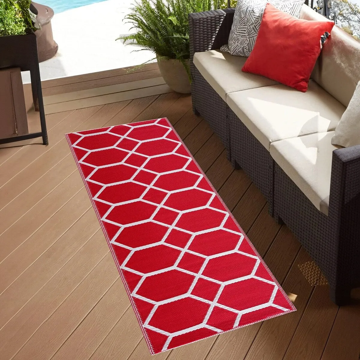 Playa Rug Outdoor Recycled Reversible Plastic Folded Mat/Rug Milan Collection Lightweight & Weather. Water and UV Resistant