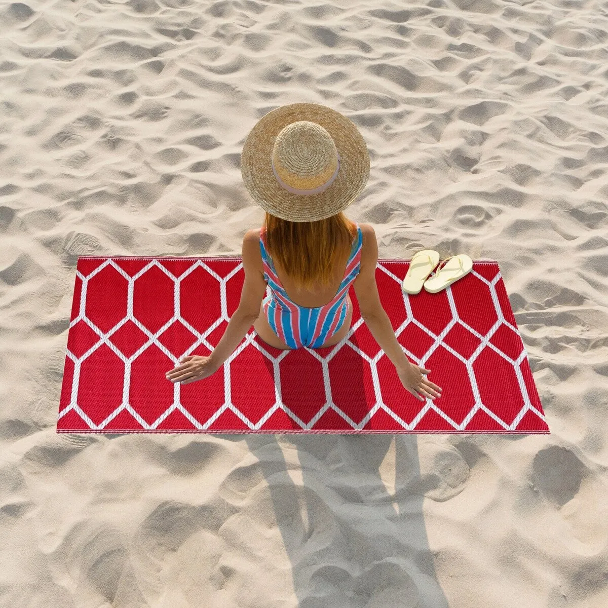Playa Rug Outdoor Recycled Reversible Plastic Folded Mat/Rug Milan Collection Lightweight & Weather. Water and UV Resistant