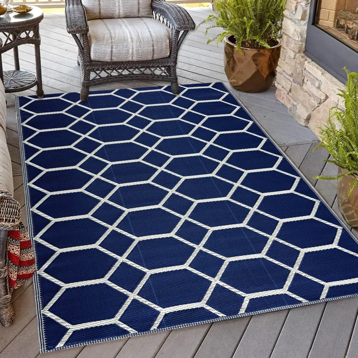 Playa Rug Outdoor Recycled Reversible Plastic Folded Mat/Rug Milan Collection Lightweight & Weather. Water and UV Resistant