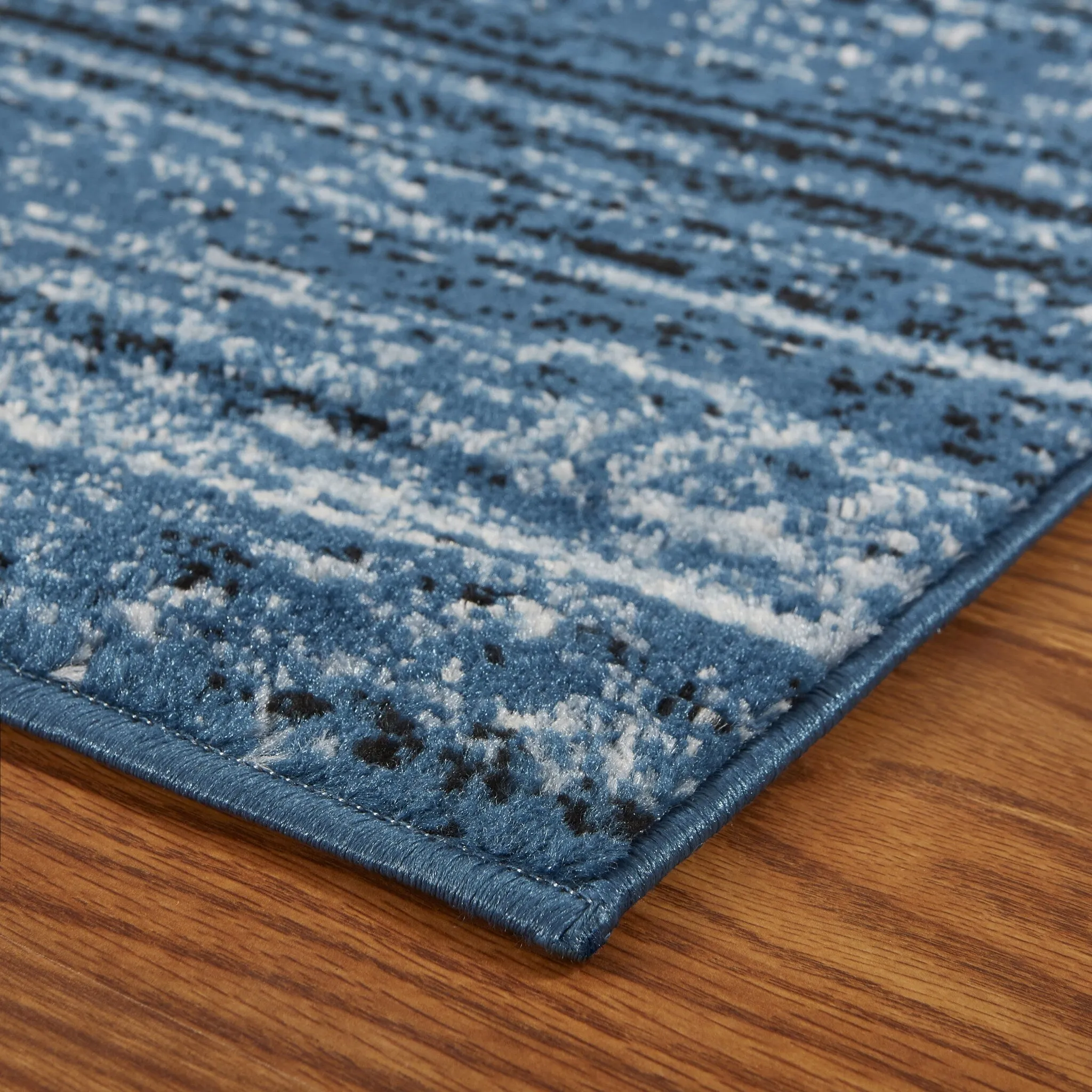 Porch & Den Alford Blue/ Black Indoor Area Rug