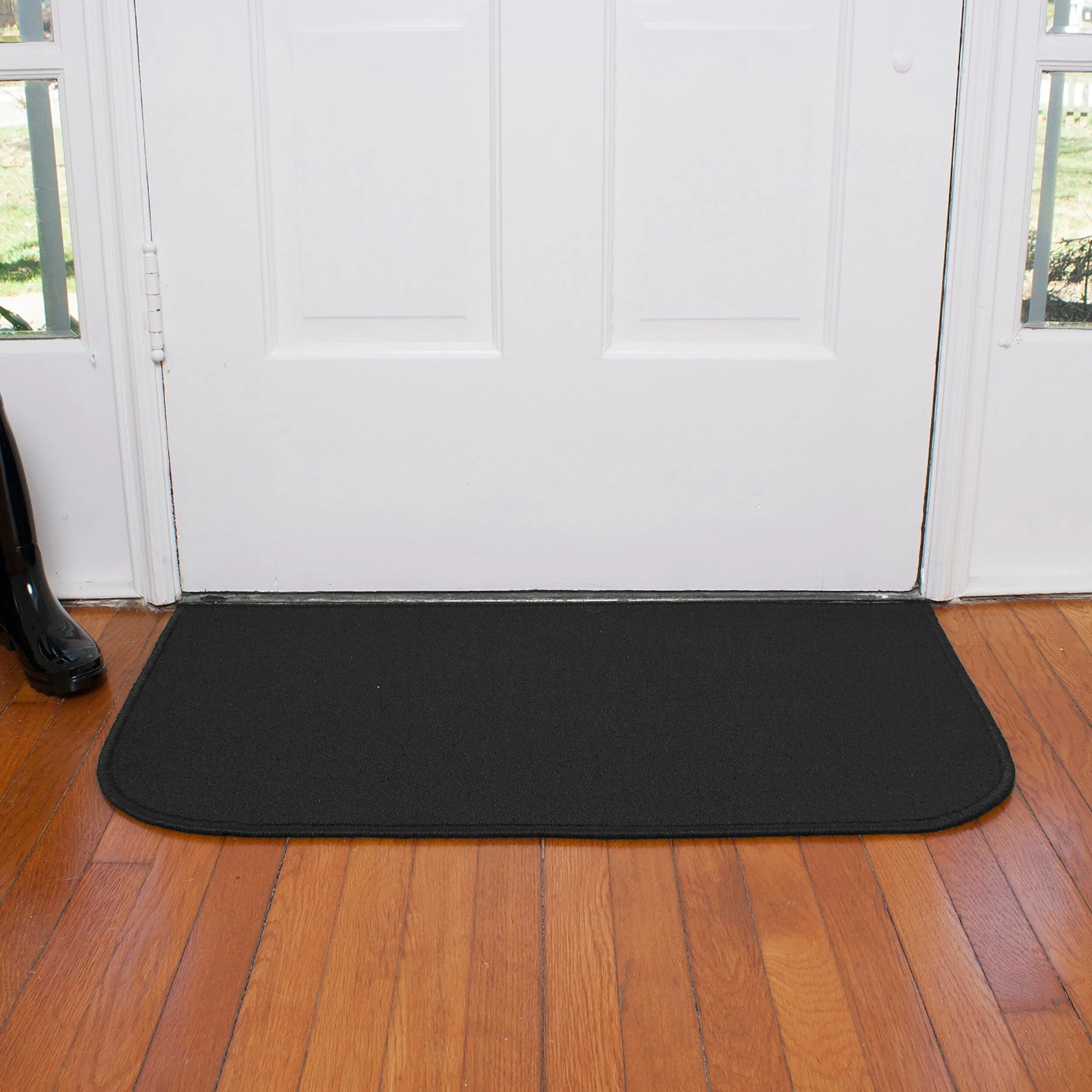 RITZ Solid Accent Rug 20 in. x 36 in. - 2' x 3' Oval