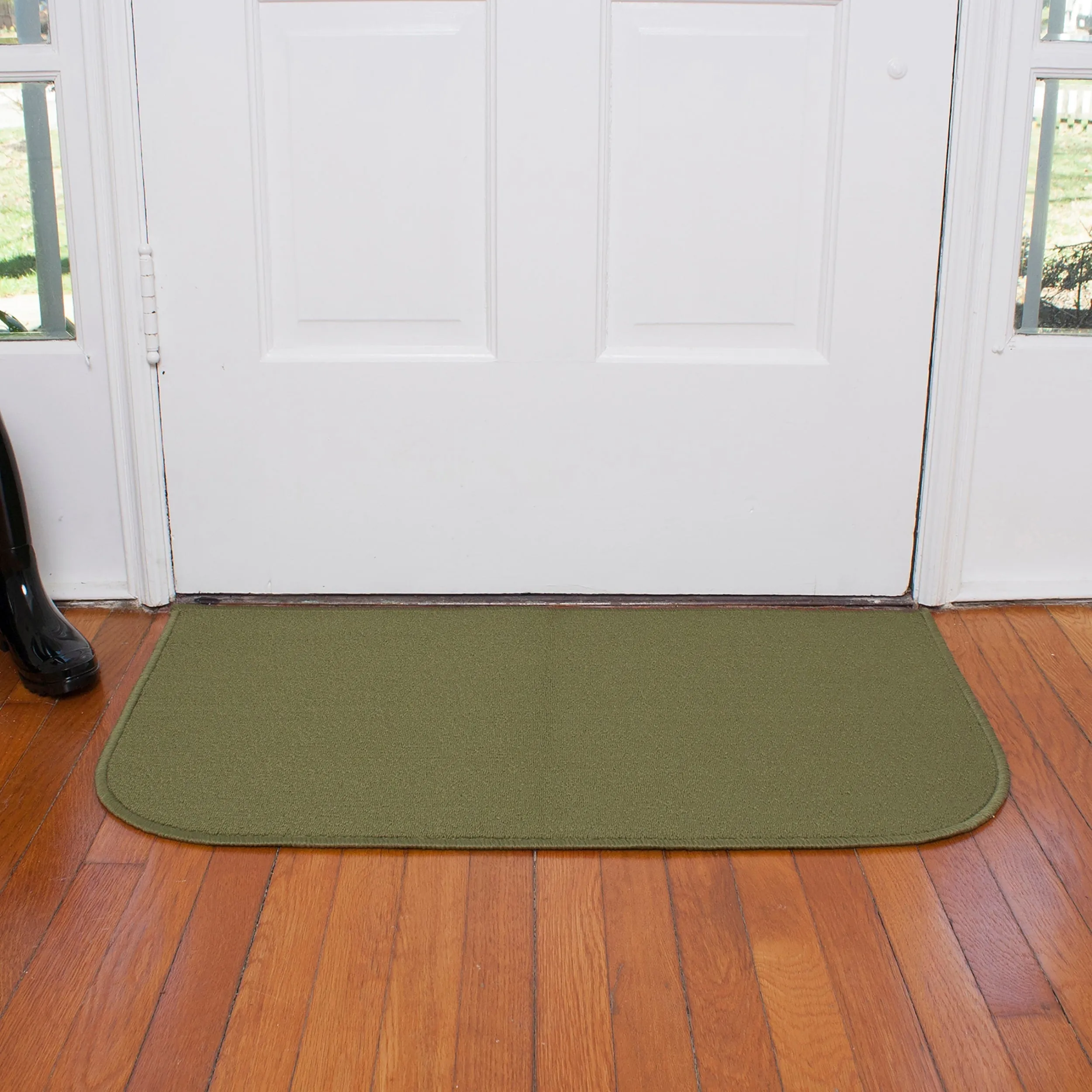 RITZ Solid Accent Rug 20 in. x 36 in. - 2' x 3' Oval
