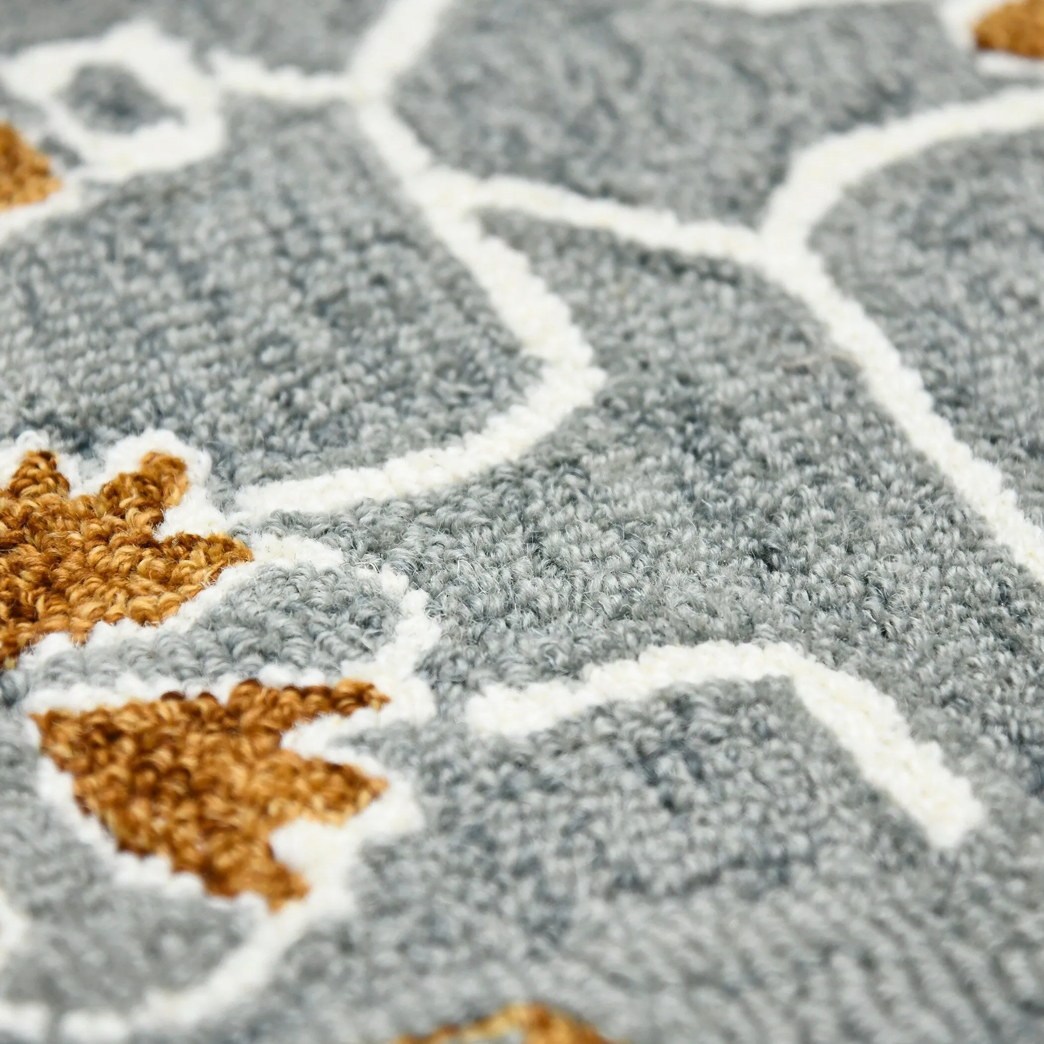 Romesha Pecos Hand-Hooked Wool Area Rug