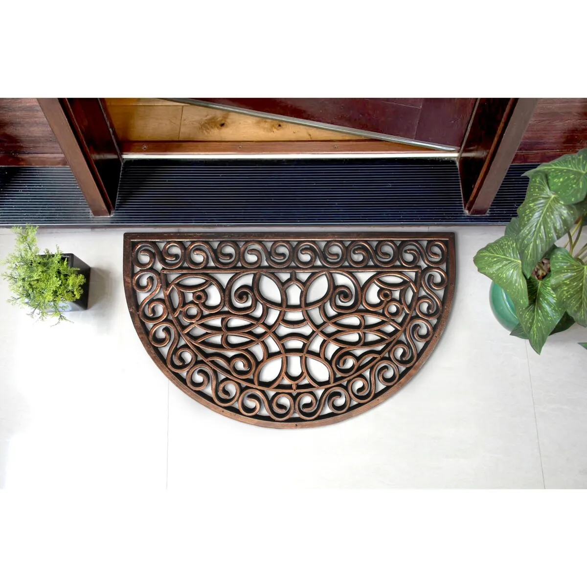 RugSmith Black Moulded Trellis Half-round Rubber Doormat. 18 x 30
