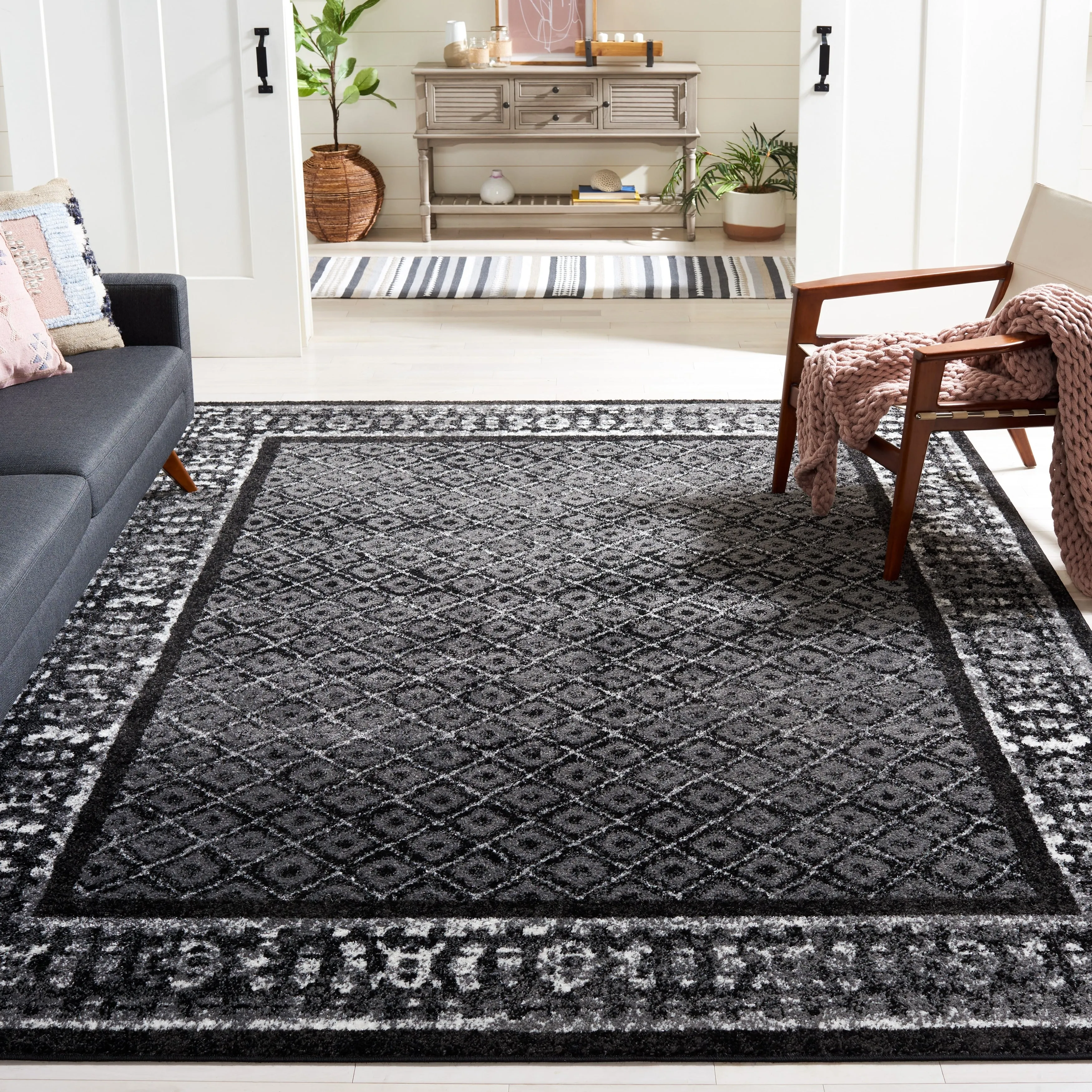 SAFAVIEH Adirondack Cass Distressed Rug