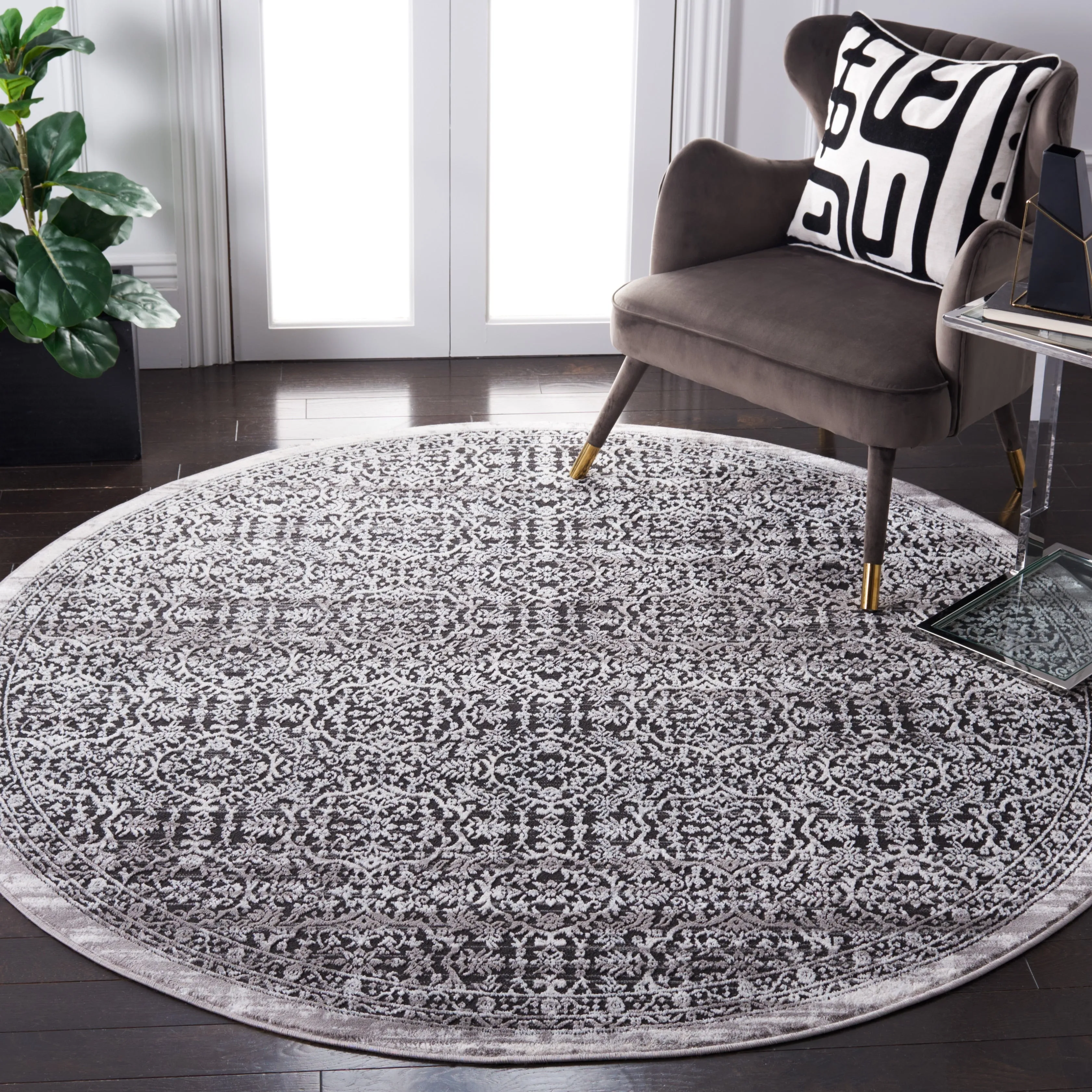 SAFAVIEH Amelia Guenievre Abstract Distressed Rug