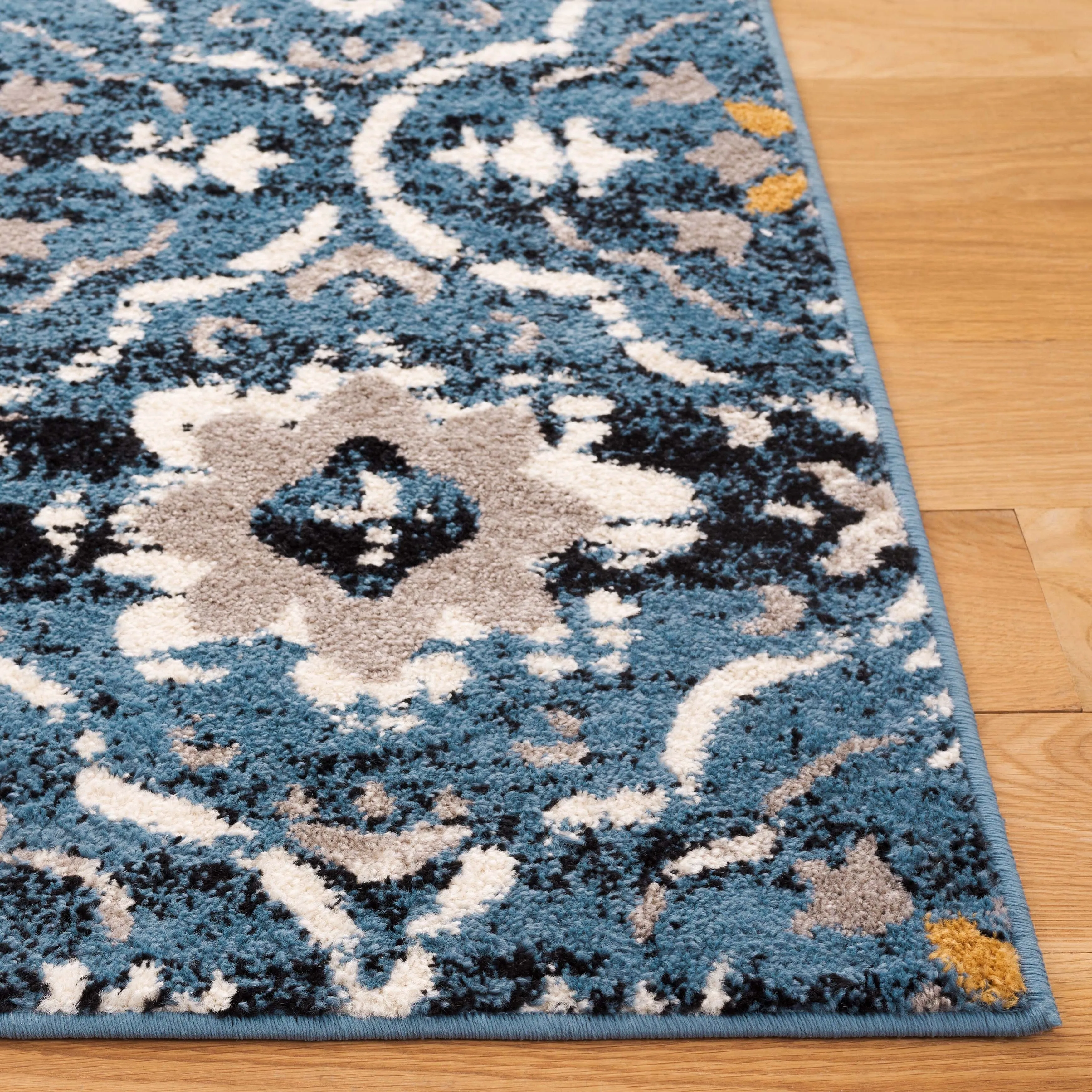 SAFAVIEH Amsterdam Marrij Modern Rug