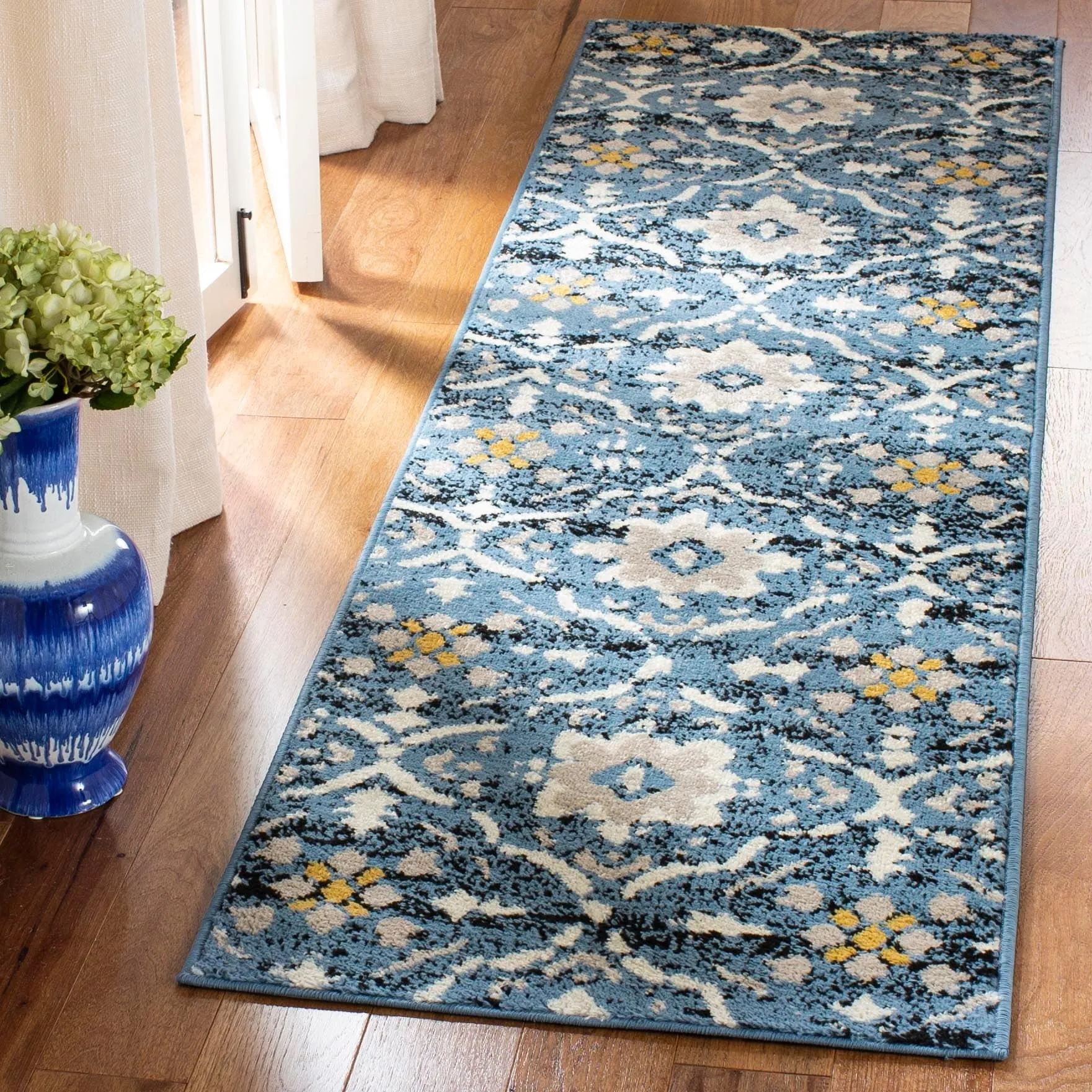 SAFAVIEH Amsterdam Marrij Modern Rug