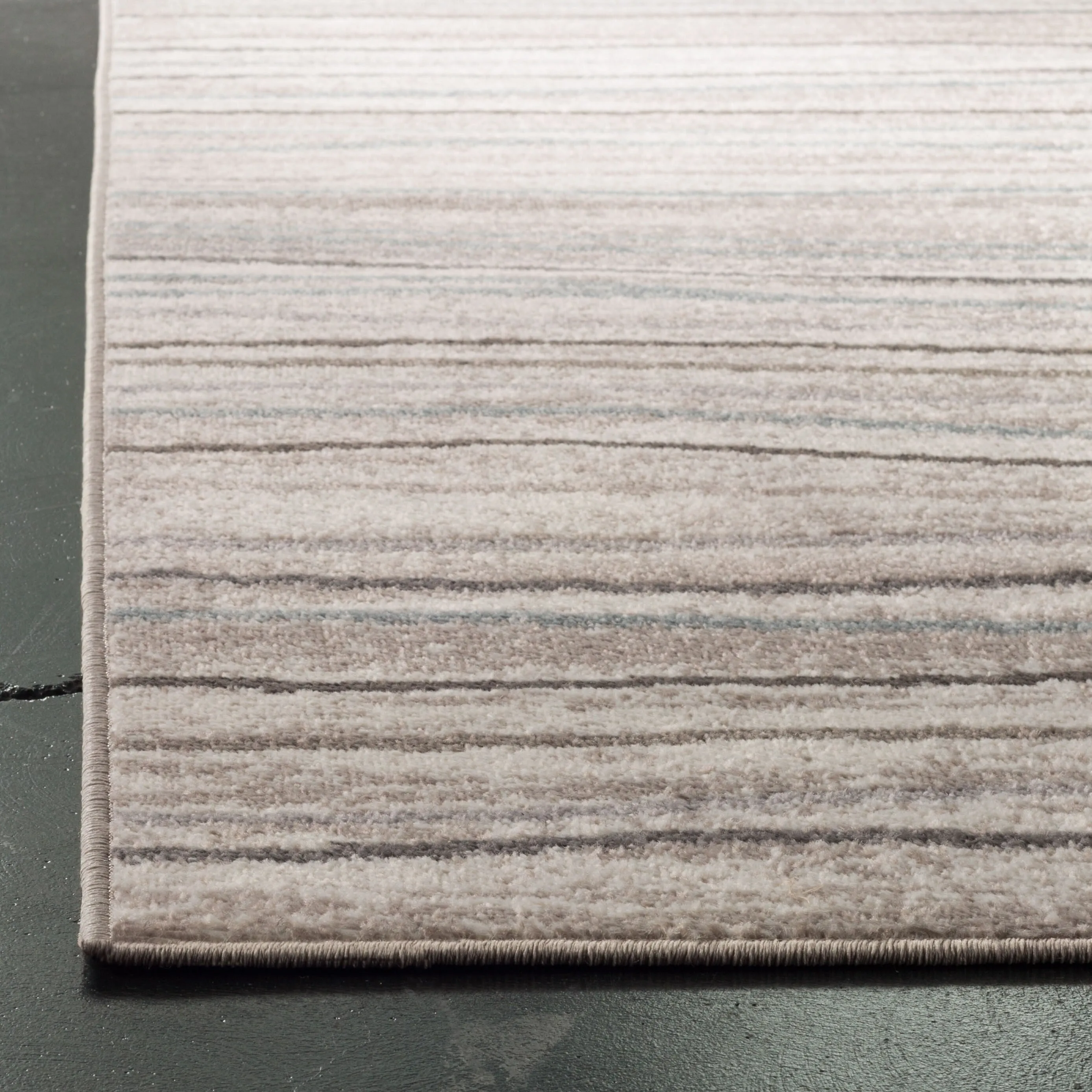 SAFAVIEH Amsterdam Stancuta Modern Rug