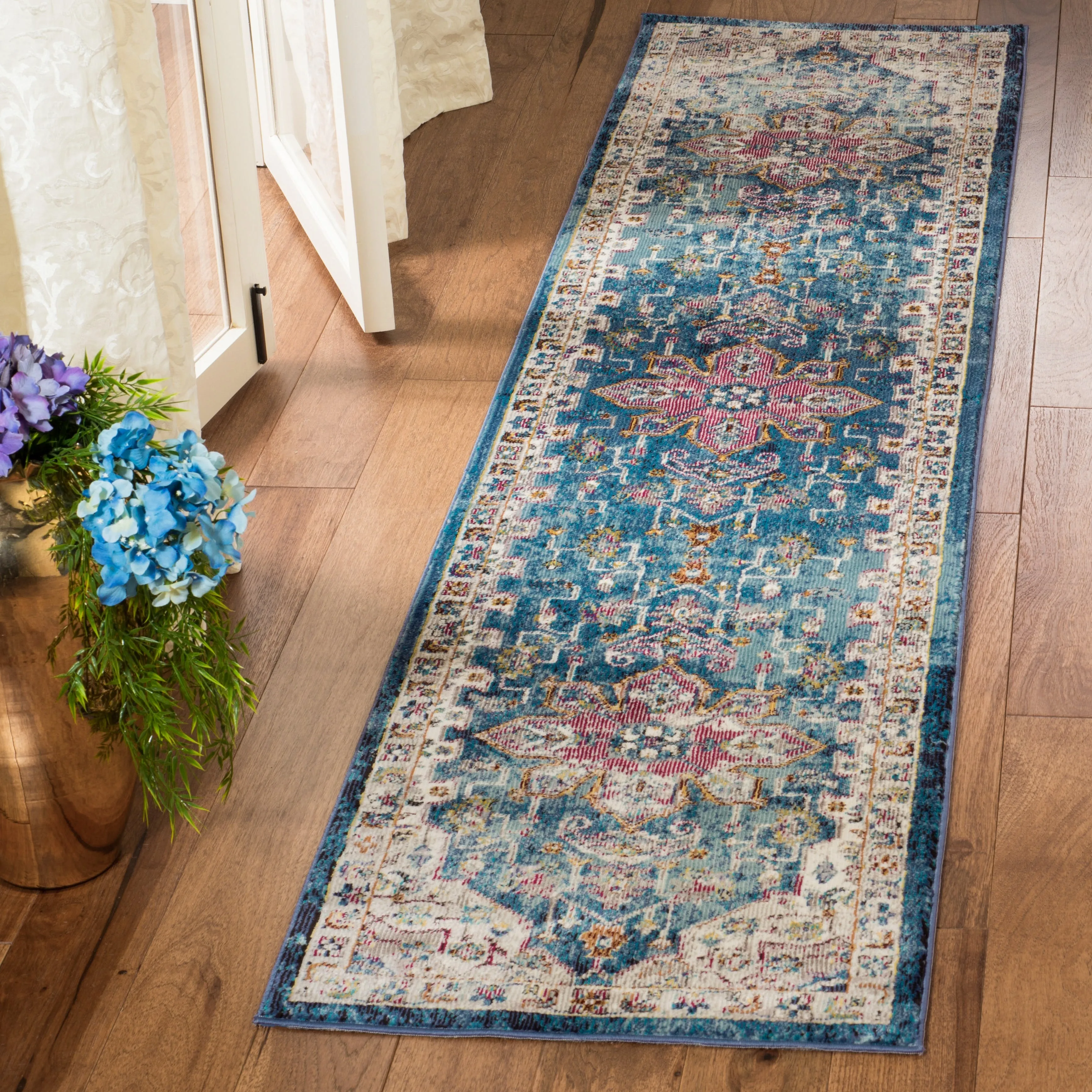 SAFAVIEH Aria Myrtha Vintage Boho Oriental Rug