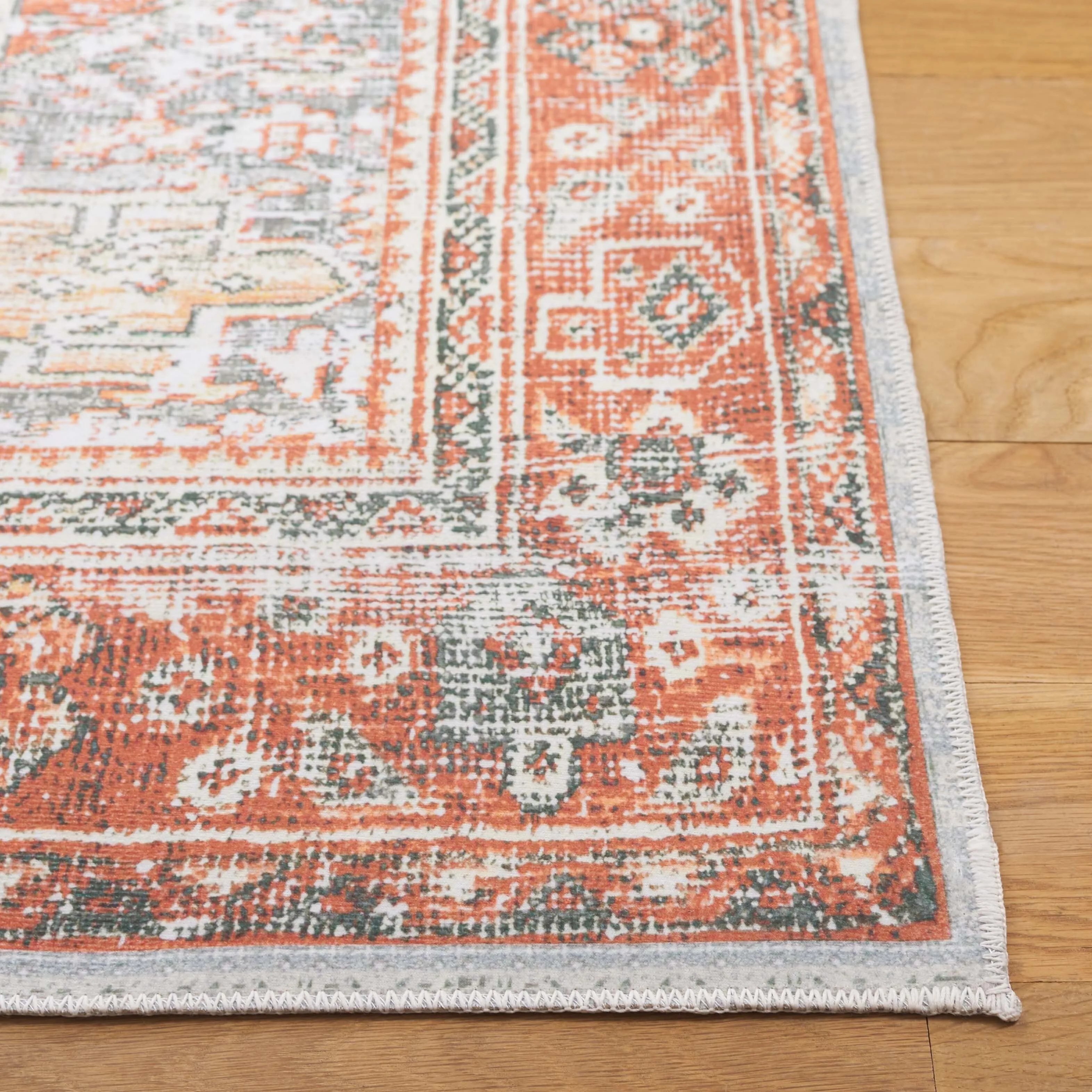 SAFAVIEH Arizona Karmija Vintage Machine Washable Rug