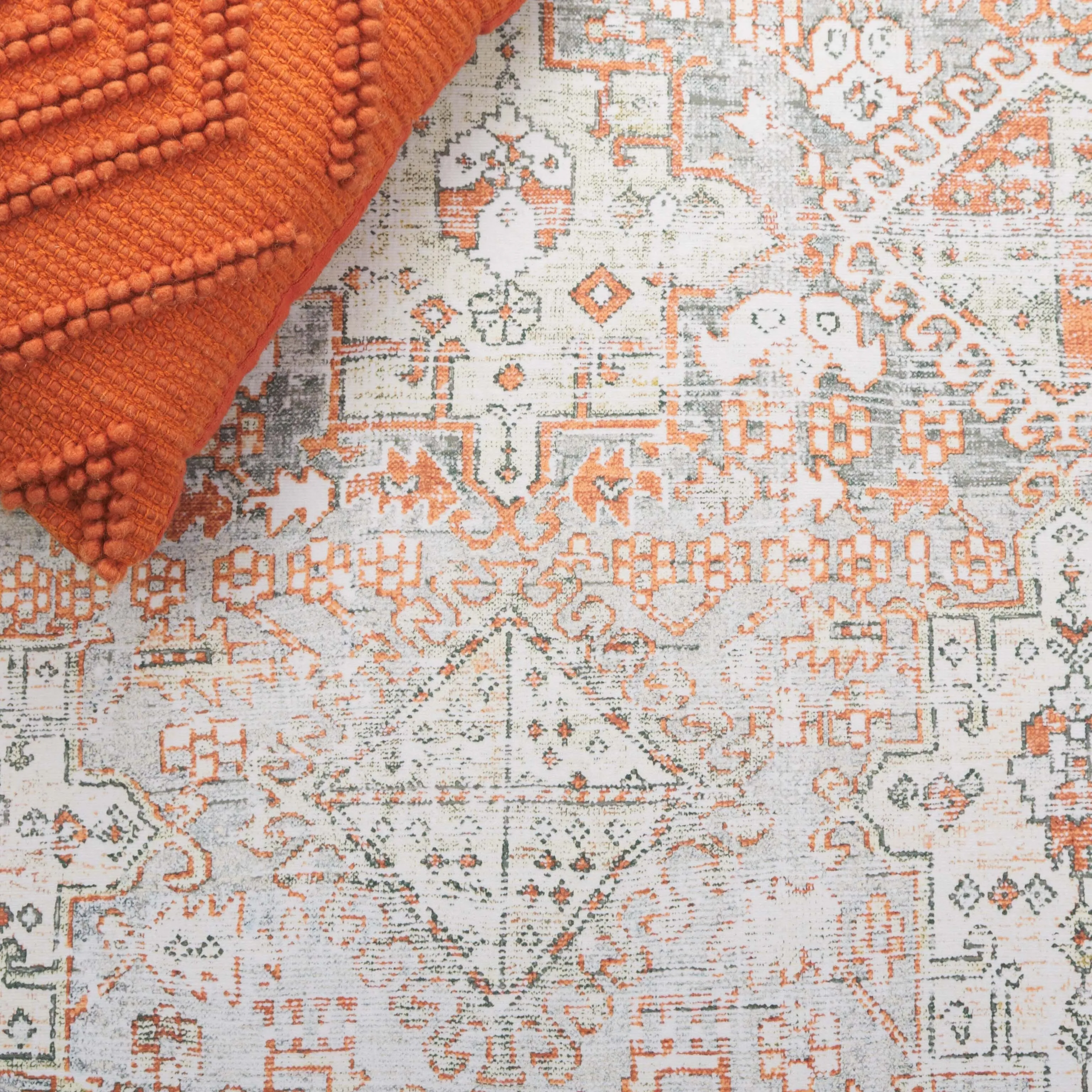 SAFAVIEH Arizona Karmija Vintage Machine Washable Rug