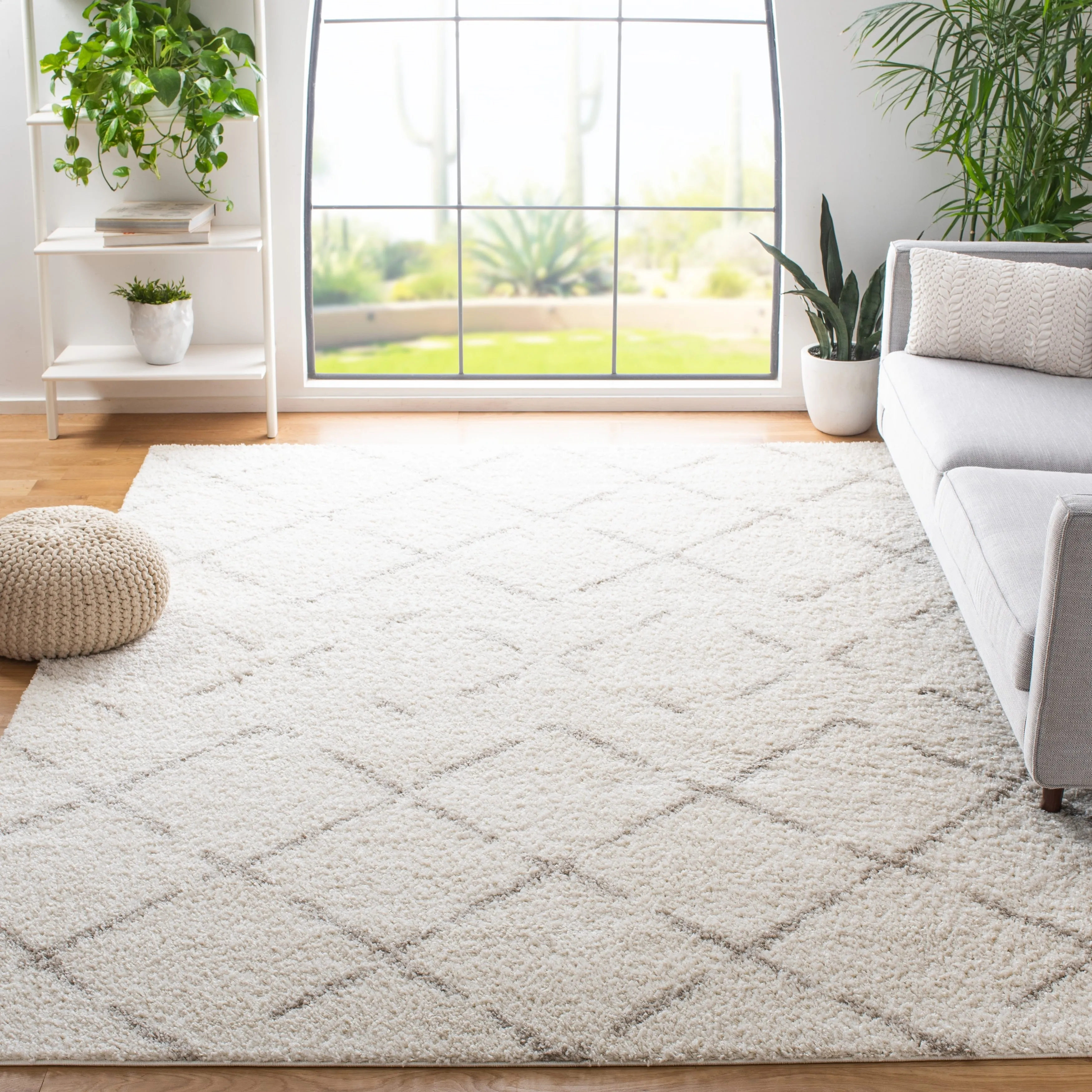 SAFAVIEH Arizona Shag Ghinwa 1.2-inch Thick Rug