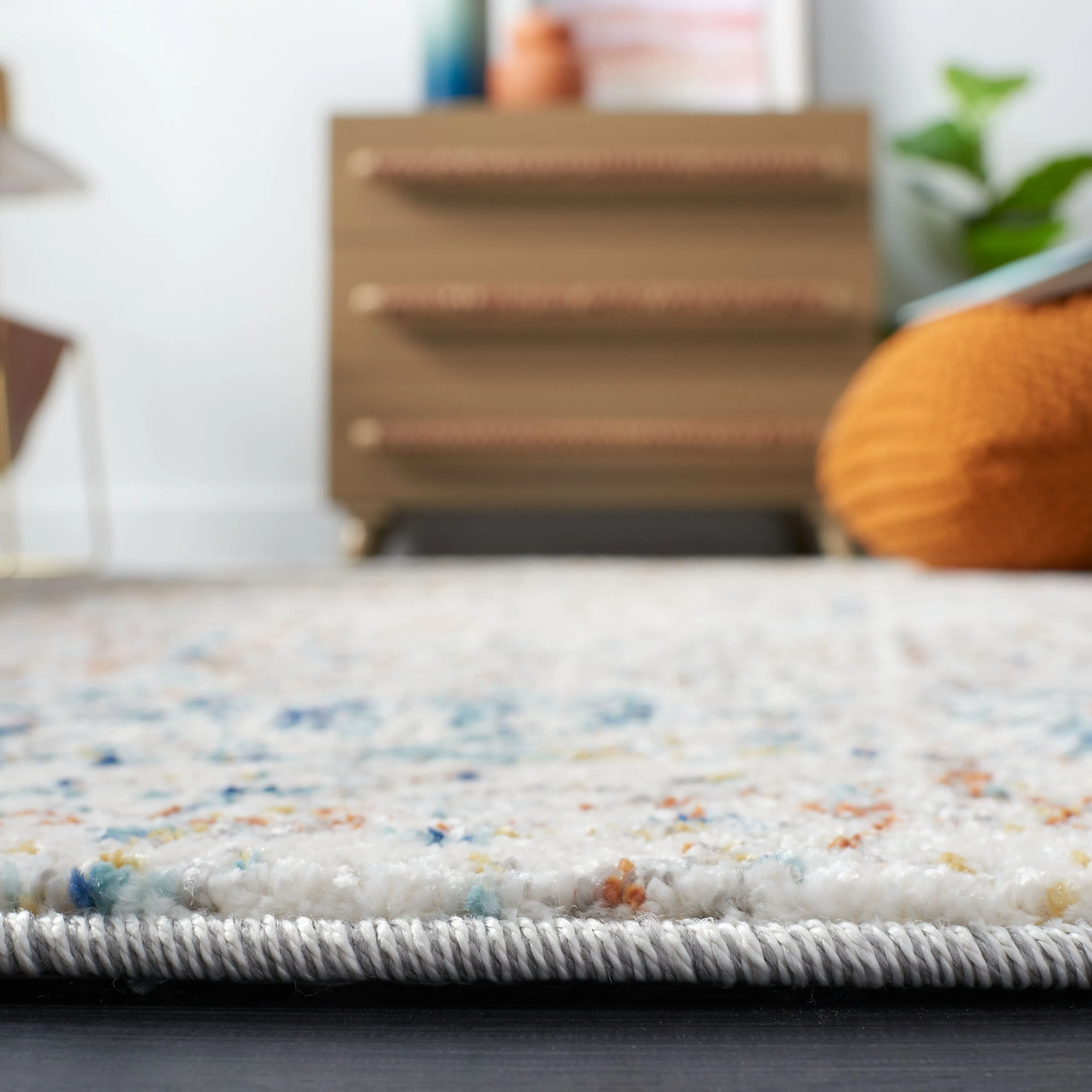 SAFAVIEH Aston Nedea Abstract Burst Rug
