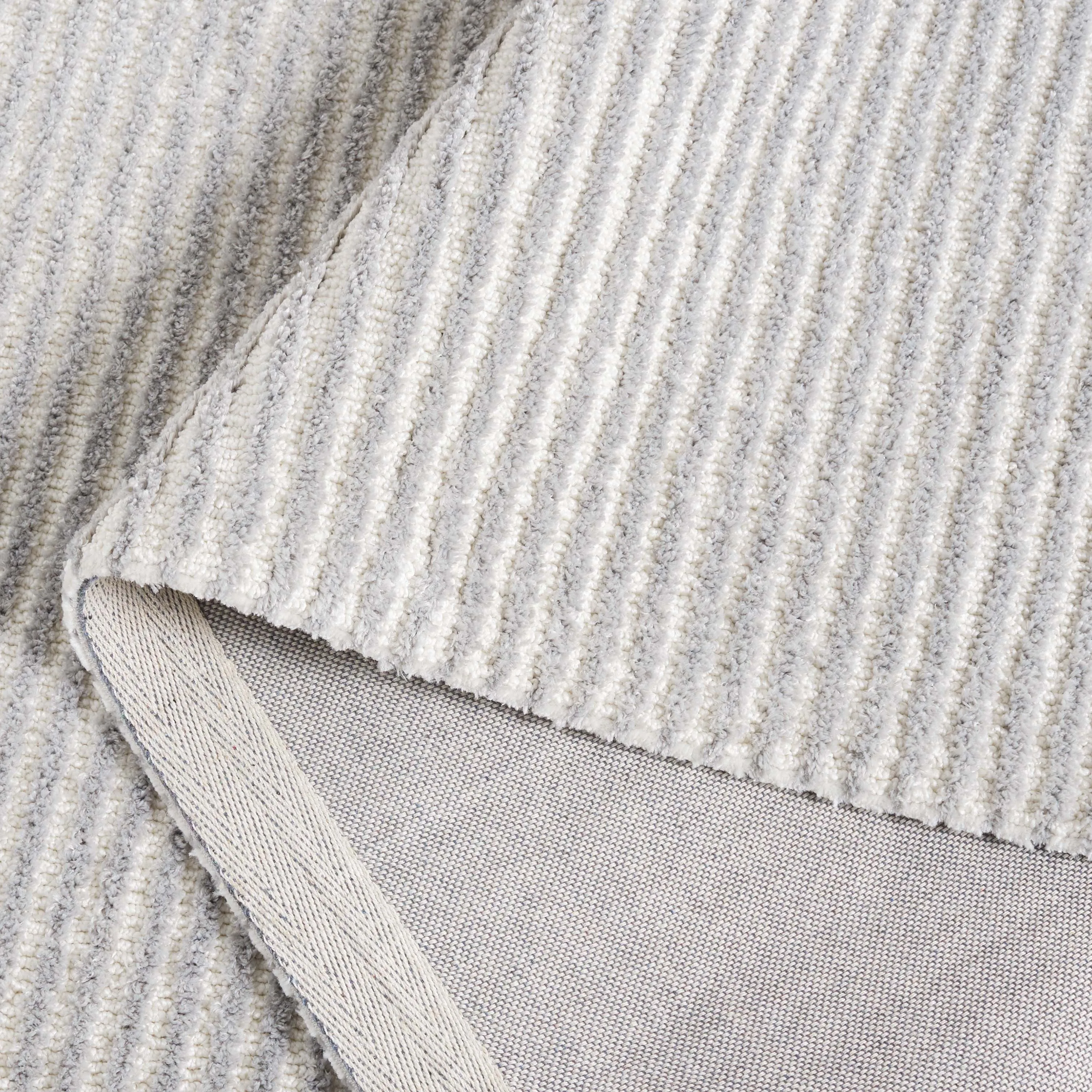 SAFAVIEH Audrey Poula Modern Stripe Rug