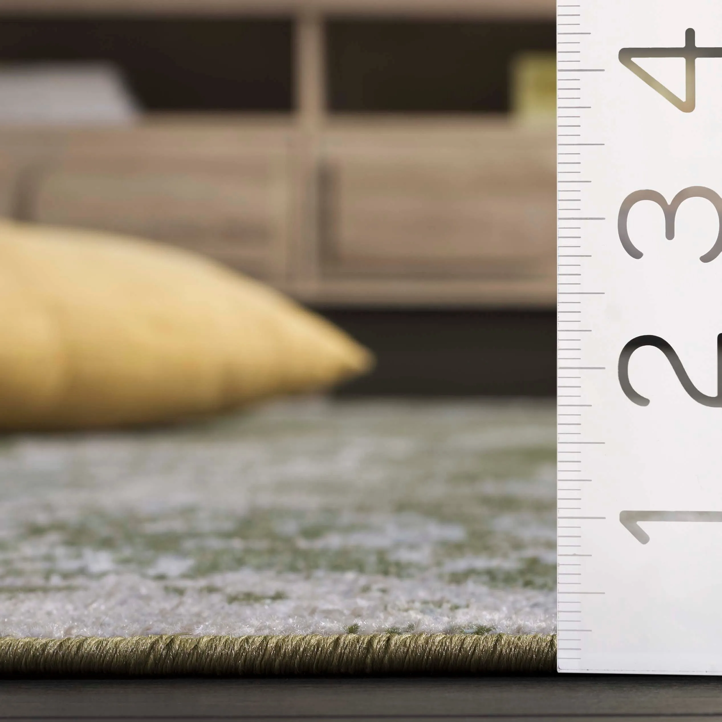 SAFAVIEH Bayside Machine Washable Drahusa Modern Abstract Rug