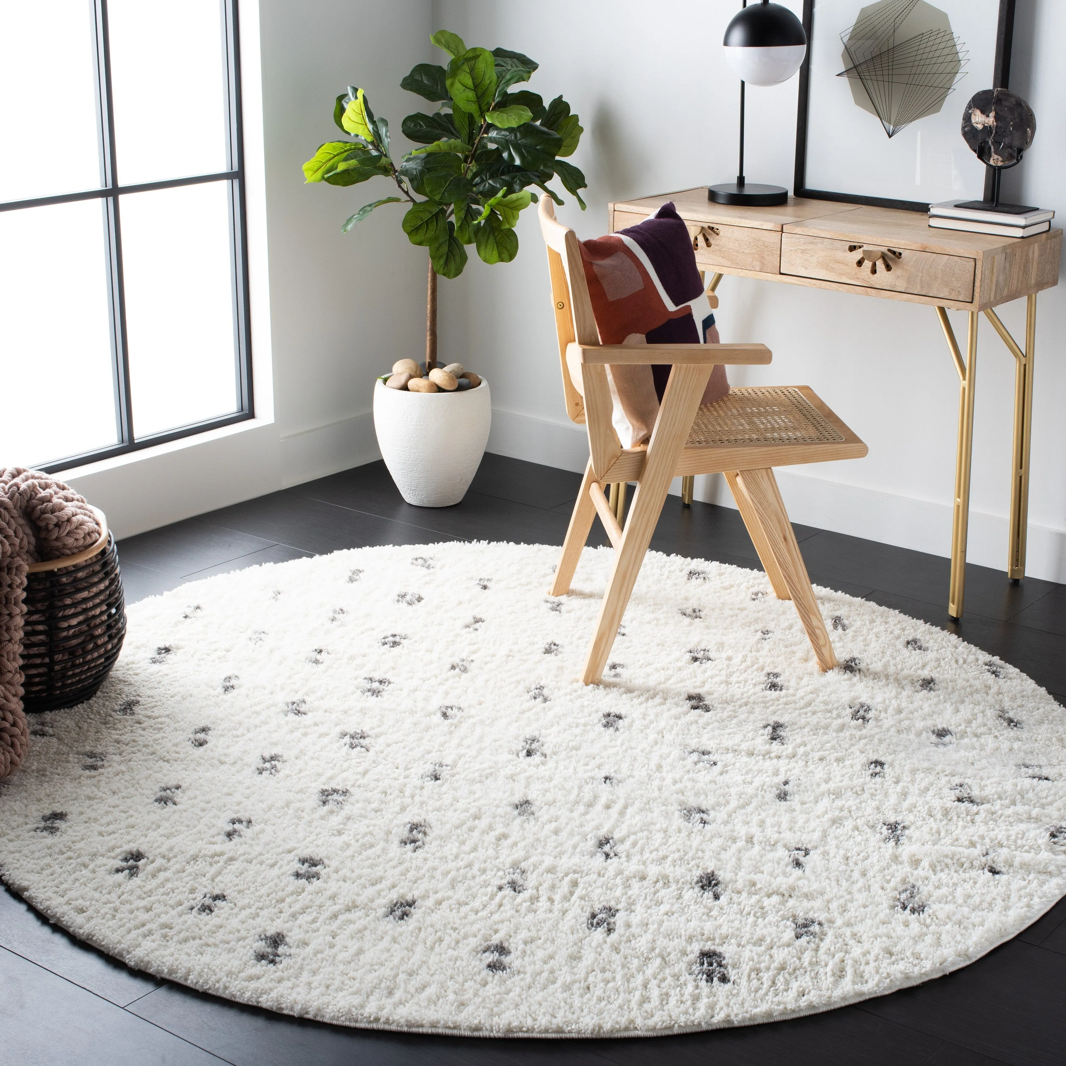 SAFAVIEH Berber Shag Ferda 1.2-inch Thick Rug
