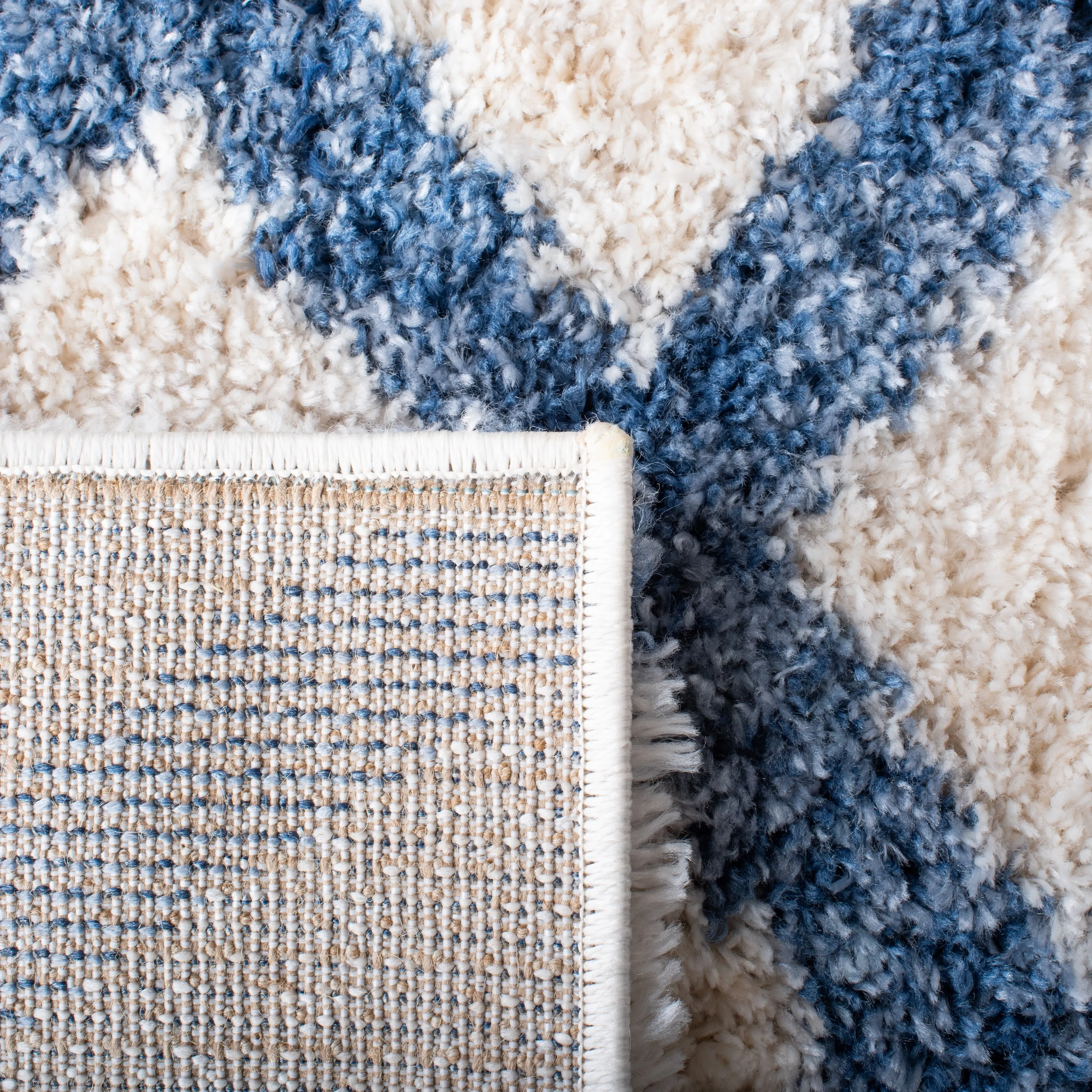 SAFAVIEH Berber Shag Janni Moroccan 1.2-inch Thick Rug