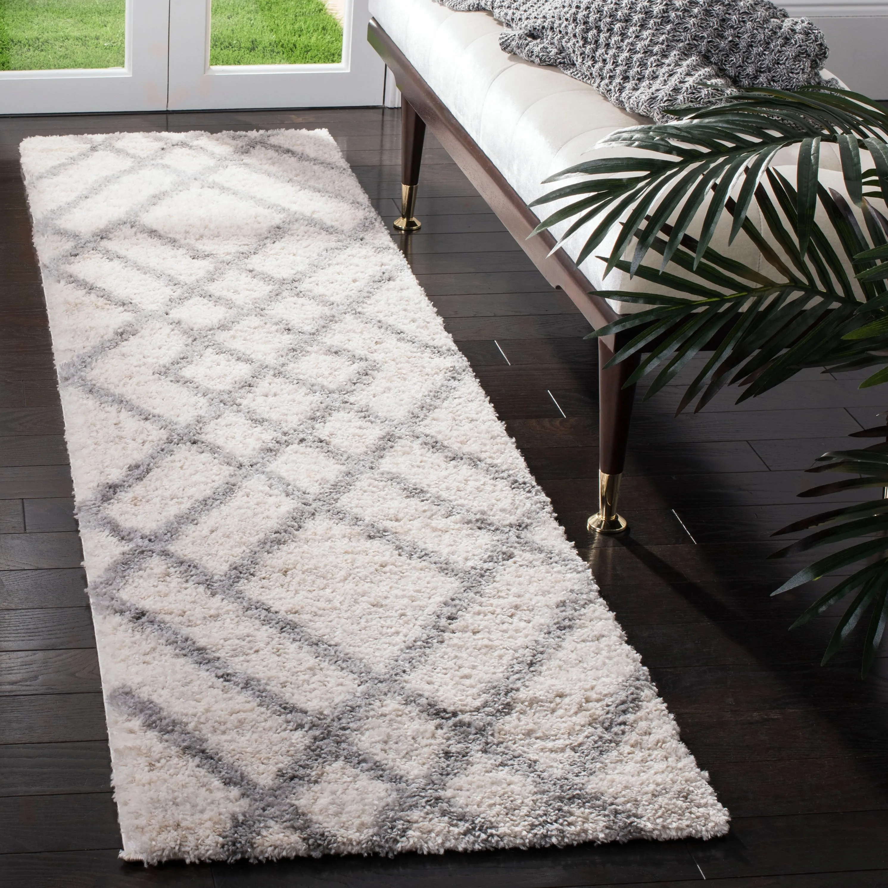 SAFAVIEH Berber Shag Janni Moroccan 1.2-inch Thick Rug