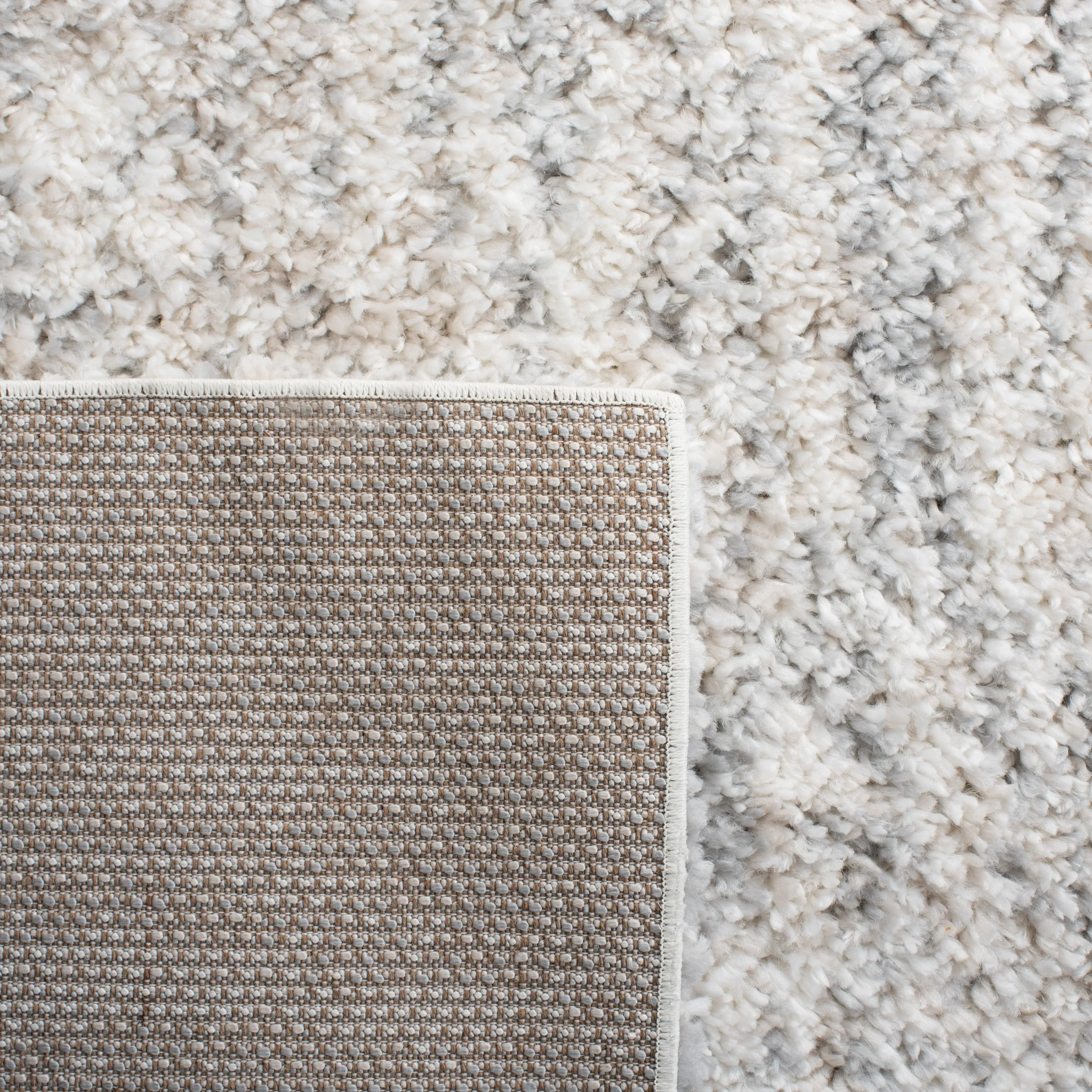 SAFAVIEH Berber Shag Maare Modern 1.2-inch Thick Rug