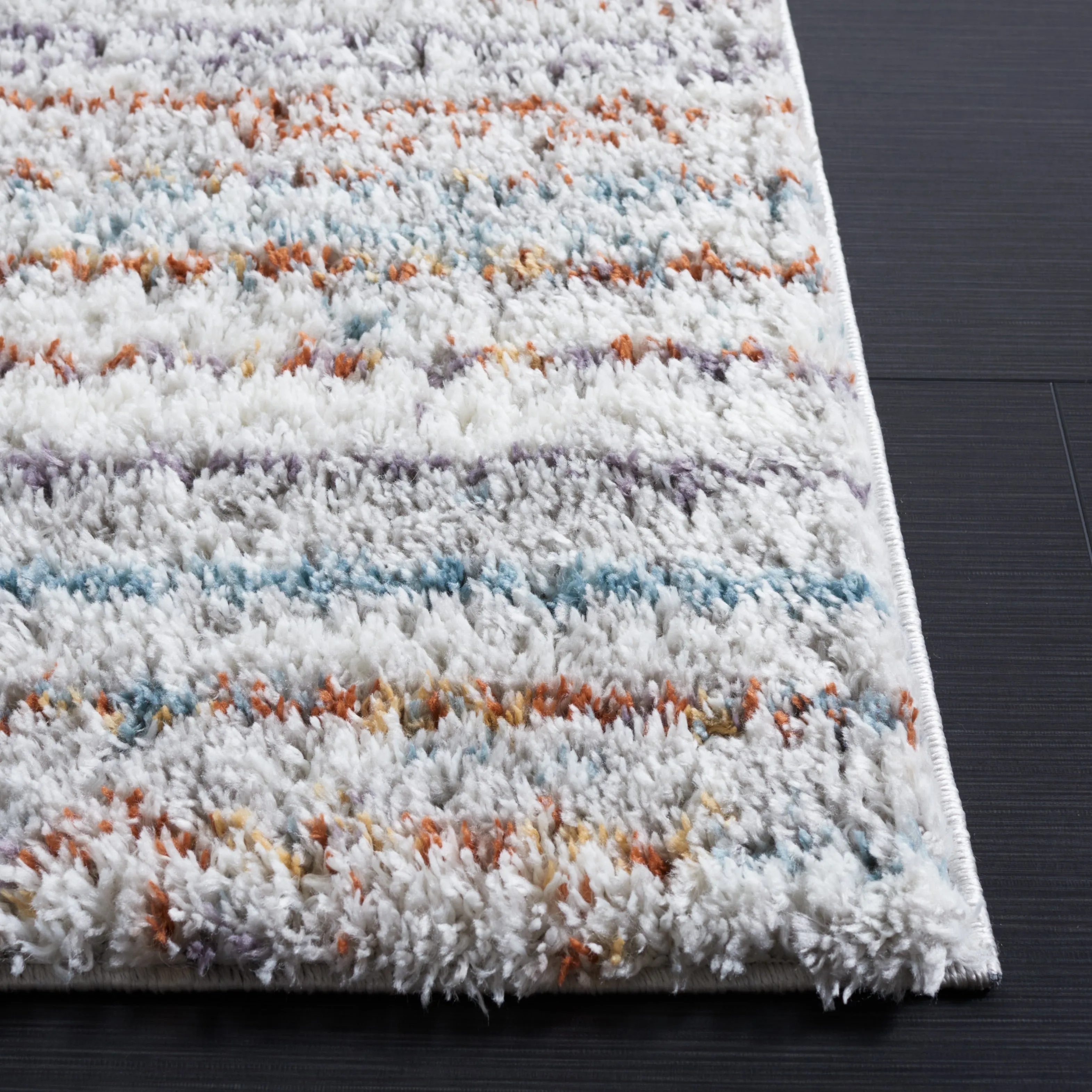 SAFAVIEH Berber Shag Majlis Rug