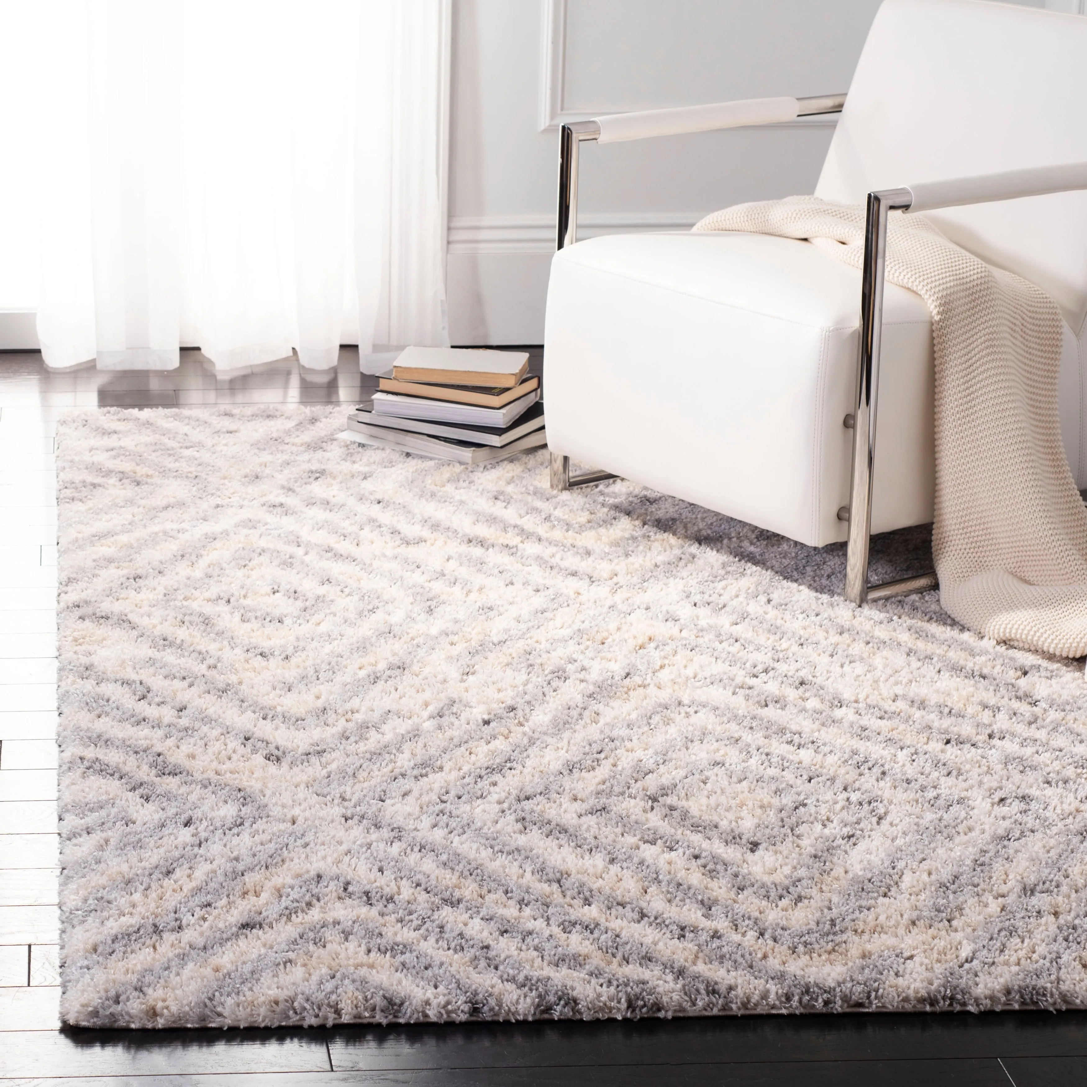 SAFAVIEH Berber Shag Nobuyo Moroccan 1.2-inch Thick Rug