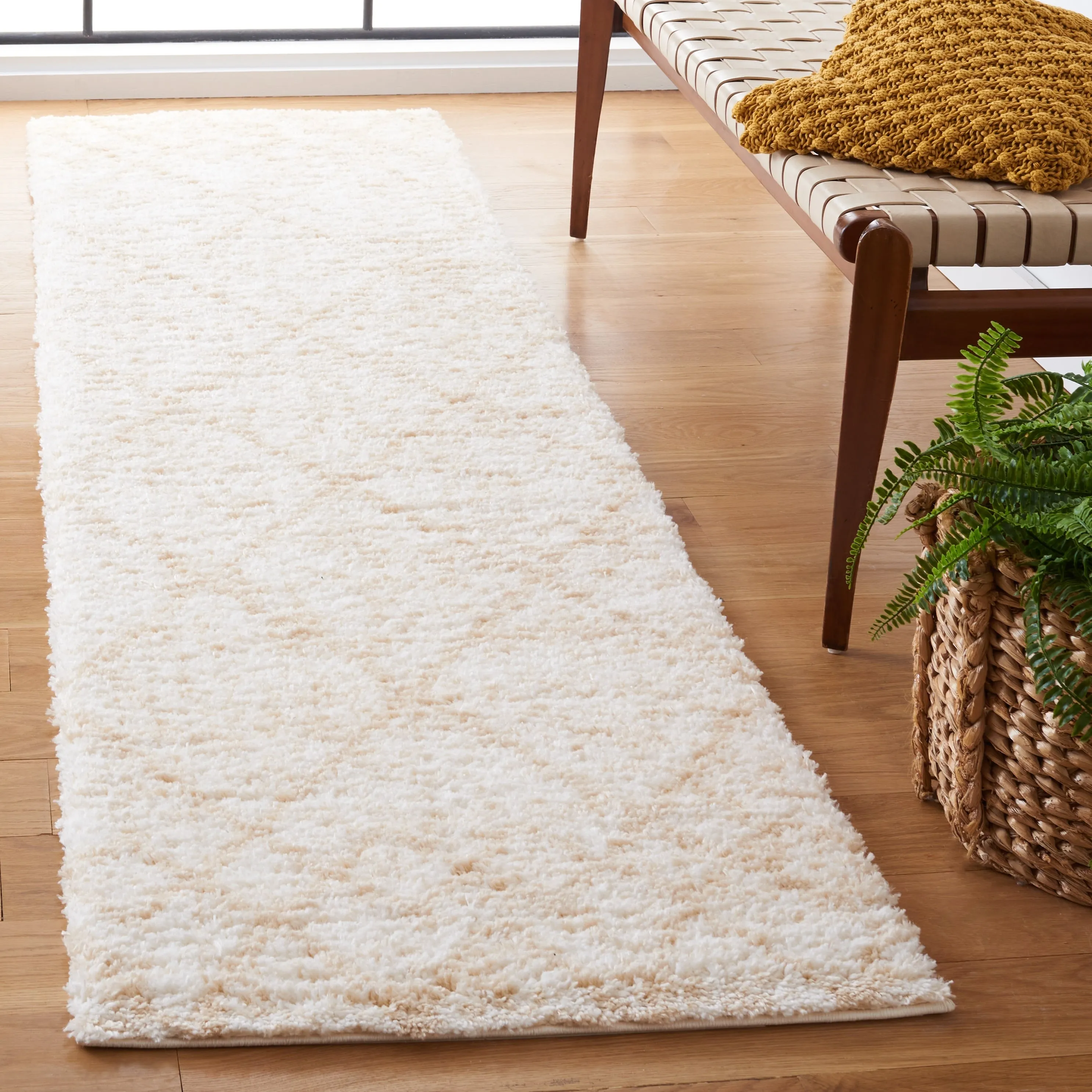 SAFAVIEH Berber Shag Veronie Moroccan Boho 1.25-inch Rug